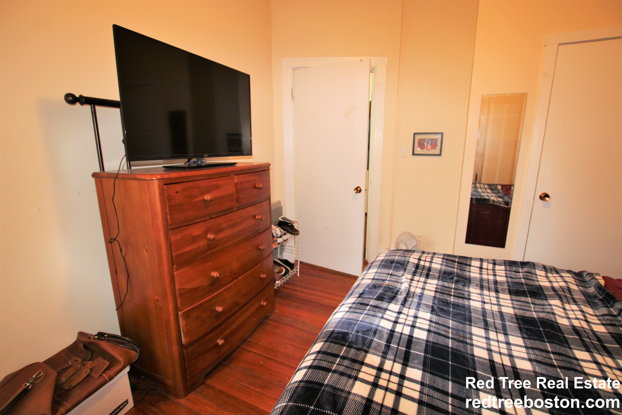 108 Myrtle St, Beacon Hill