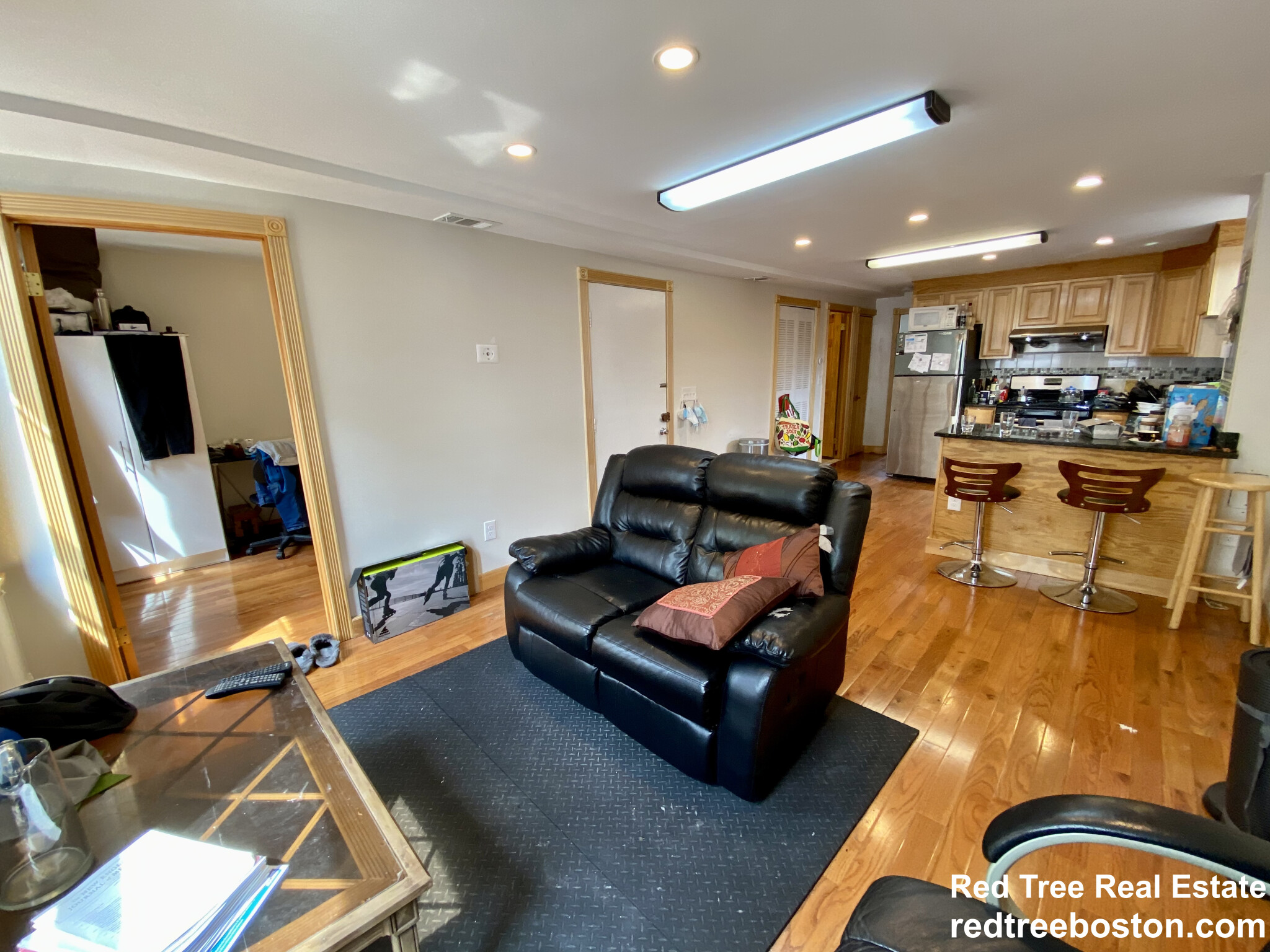 11 Tabor Pl, Brookline Village