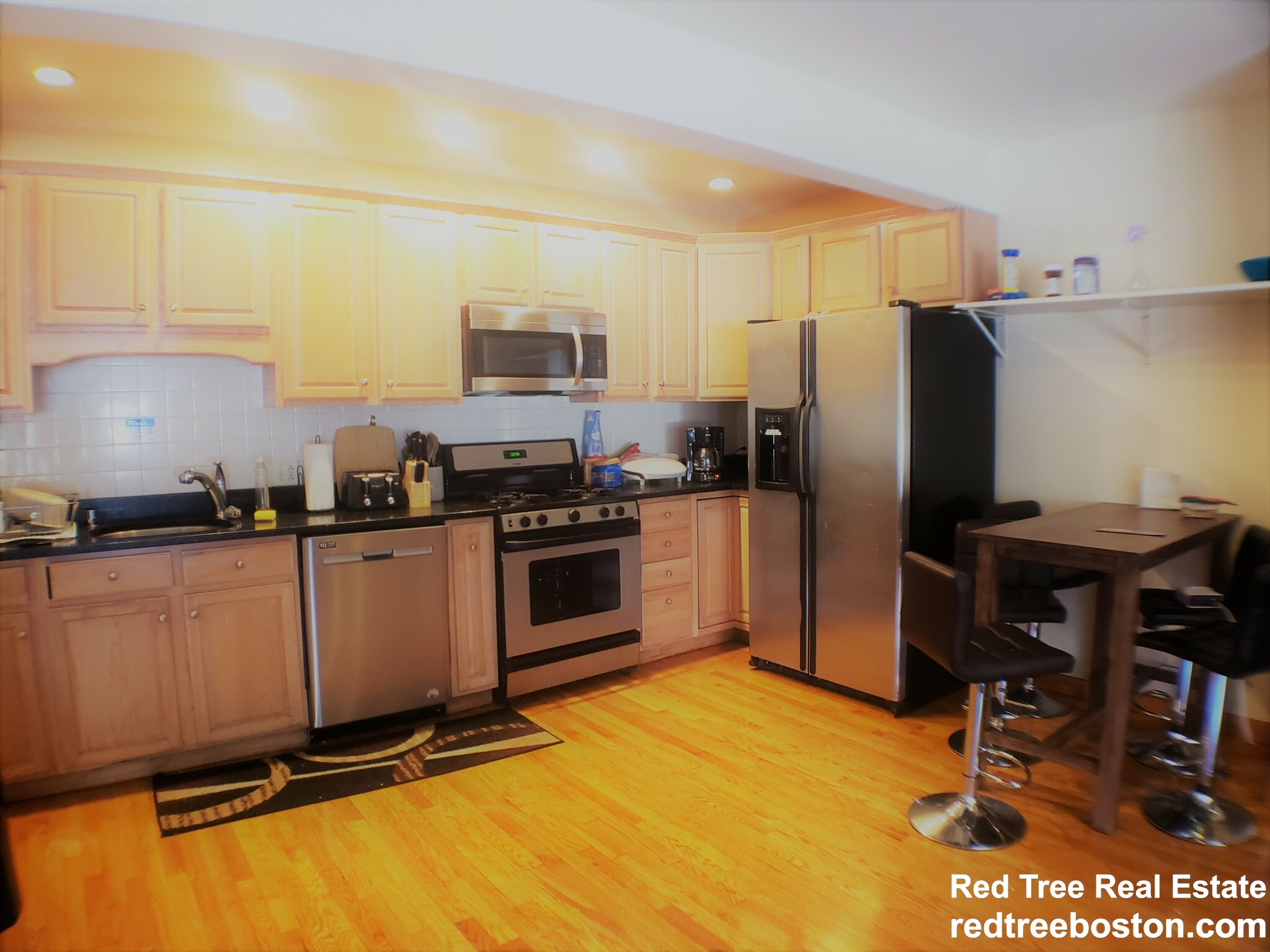 4 bed, 2 bath apartment for rent at 29 Sutherland Rd Unit A, Brighton — photo 50 of 50