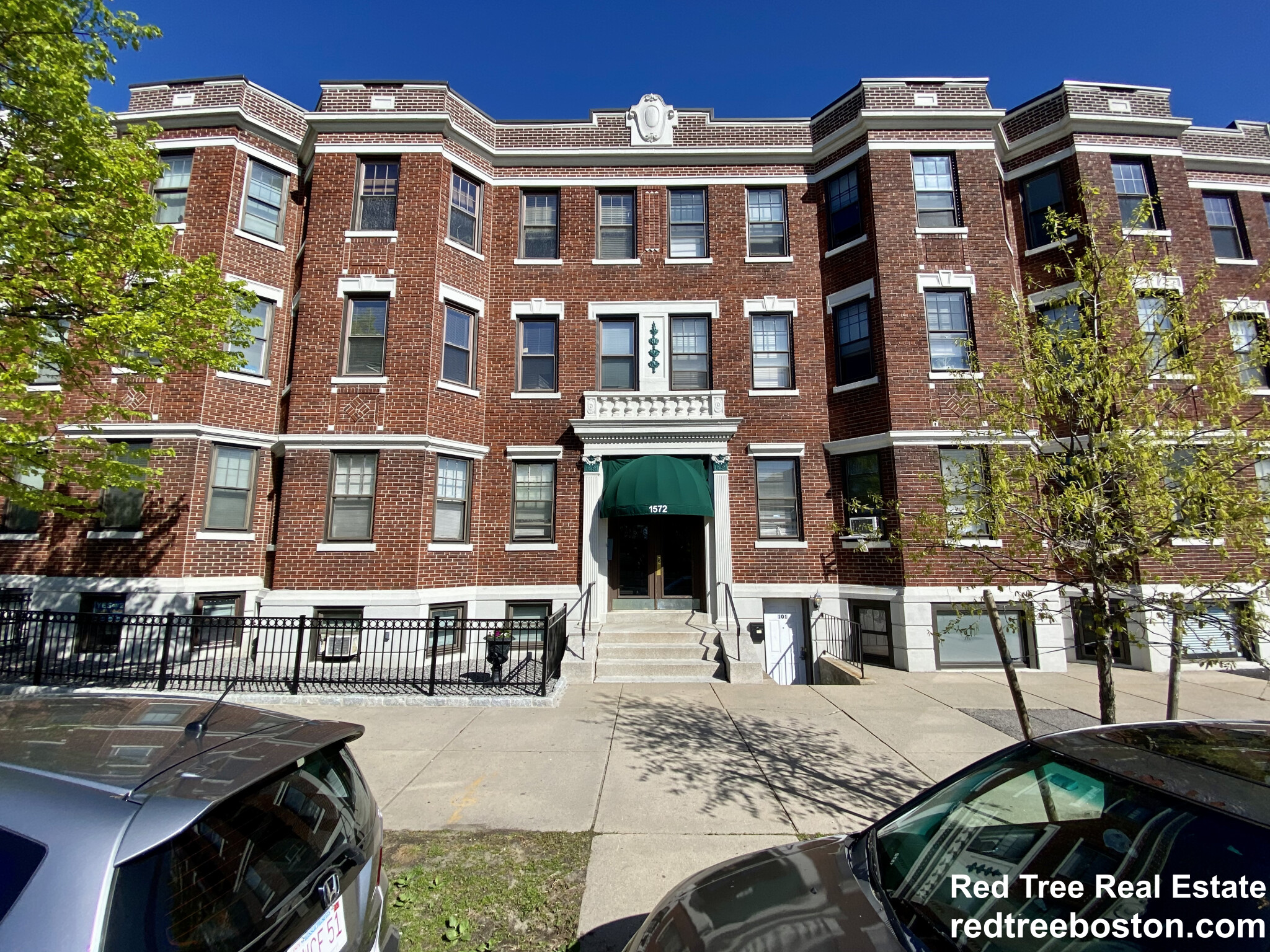 1572 Commonwealth Ave, Brighton