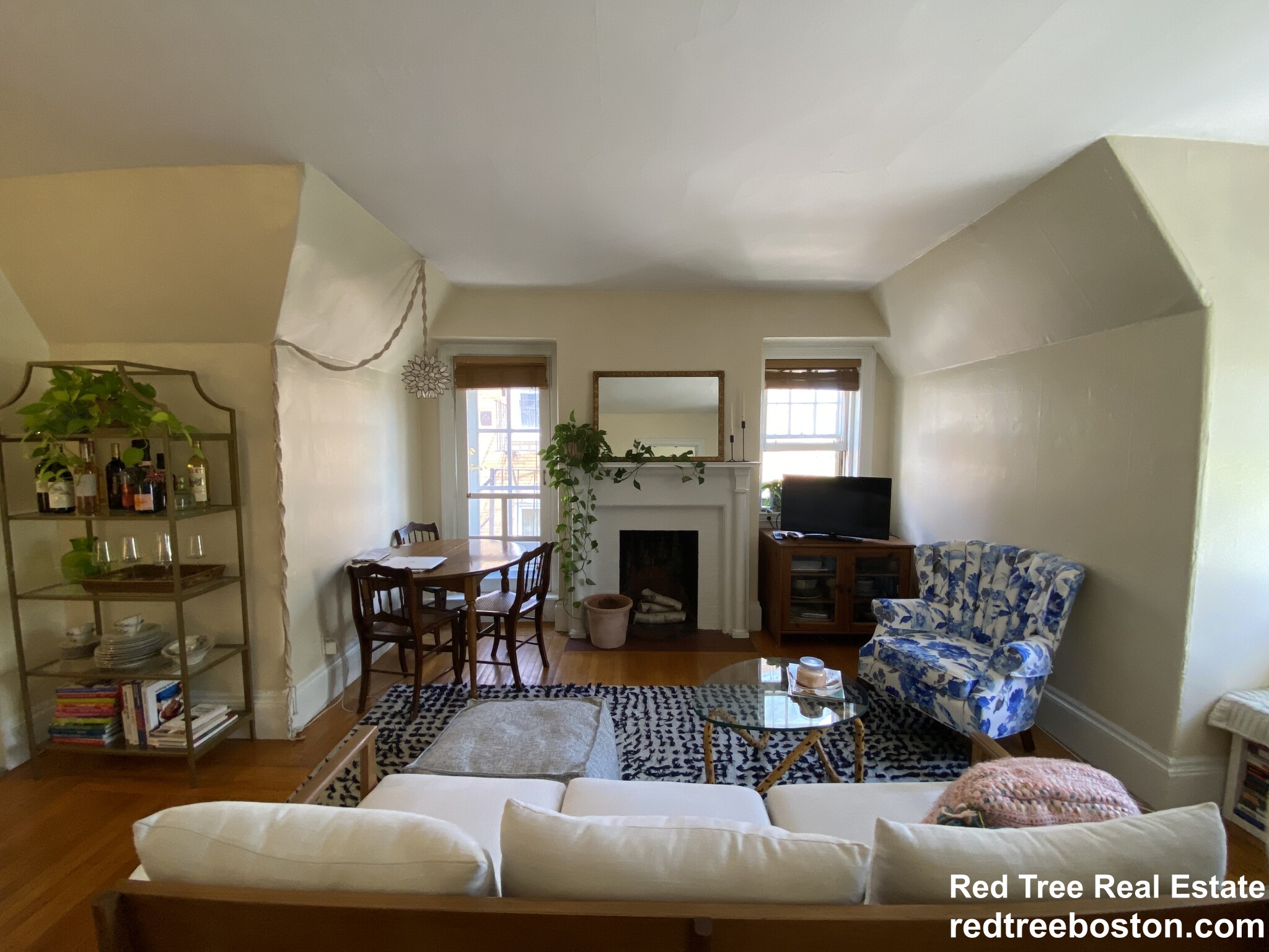 1748 Beacon St, Brookline Hills