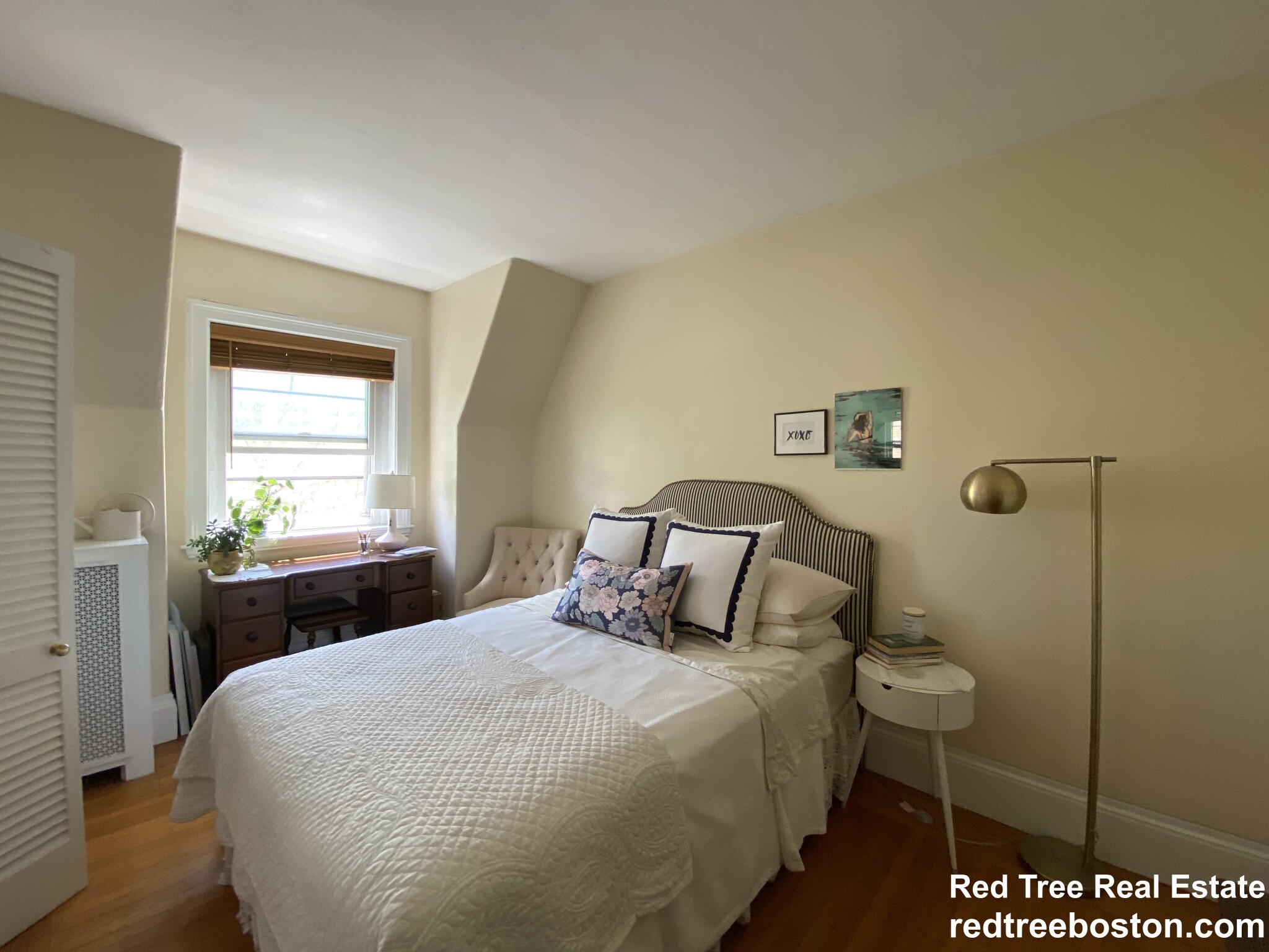 1748 Beacon St, Brookline Hills