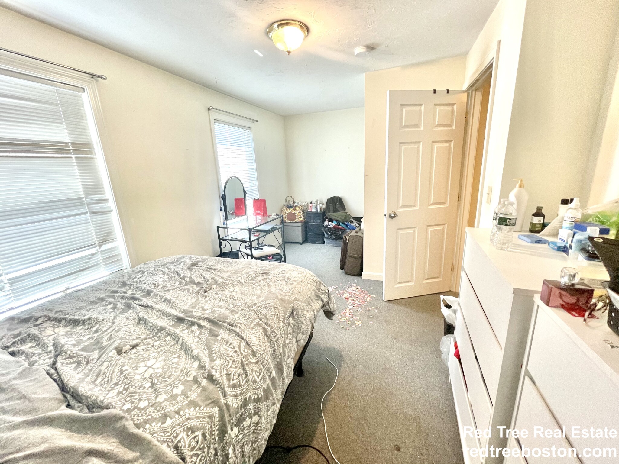 24 Lawn St, Mission Hill