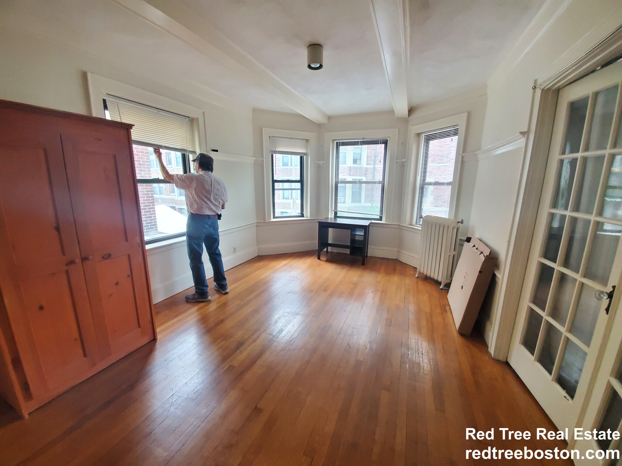 1474 Commonwealth Ave, Brighton