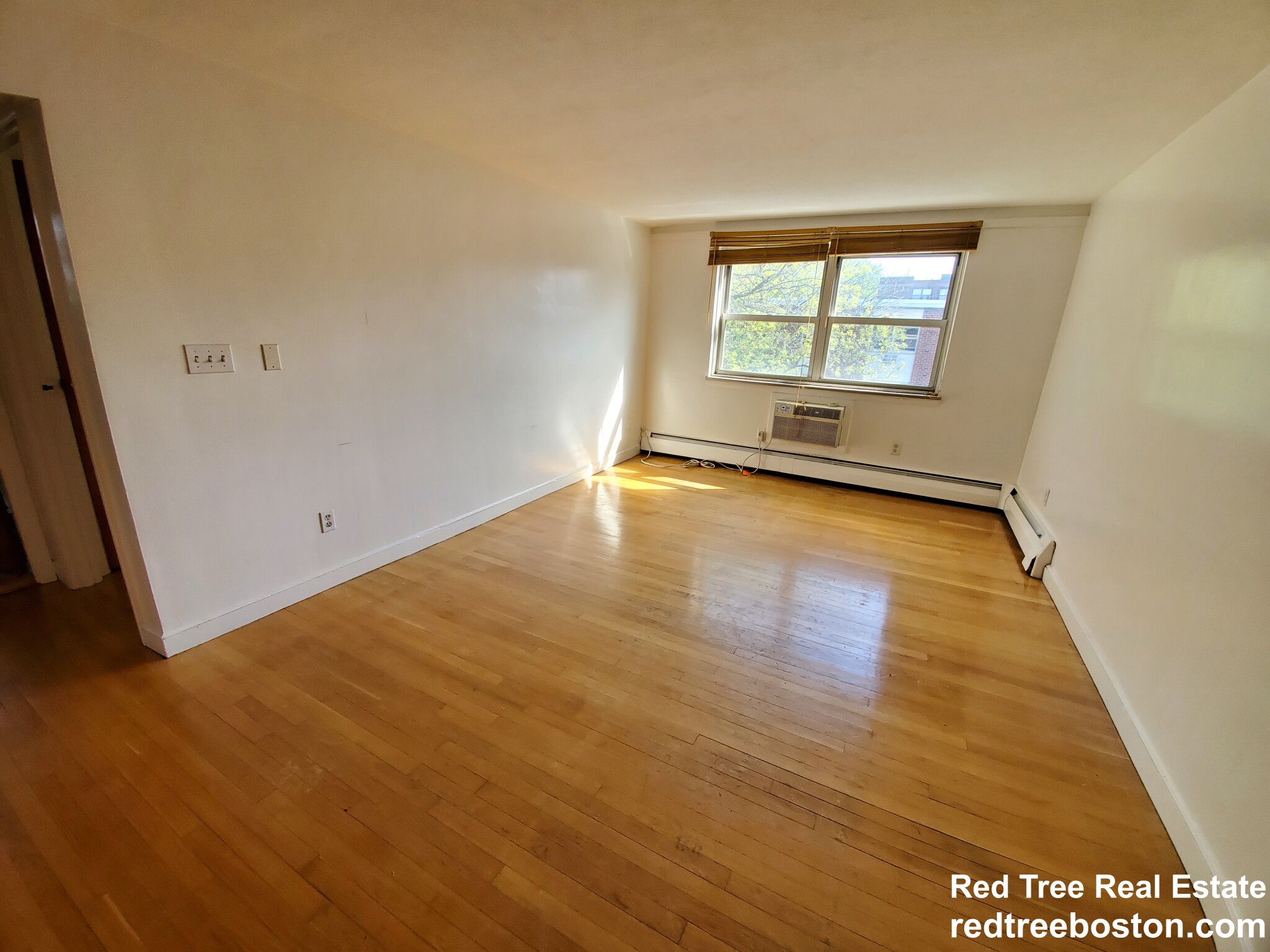 1 bed, 1 bath apartment for rent at 14 Commonwealth Ct Unit 14, Brighton