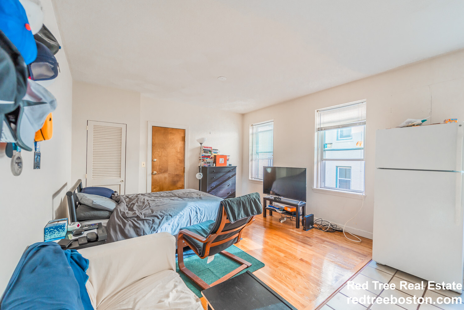 Studio bed, 1 bath apartment for rent at 1411 Commonwealth Ave Unit 404, Brighton — photo 4 of 9