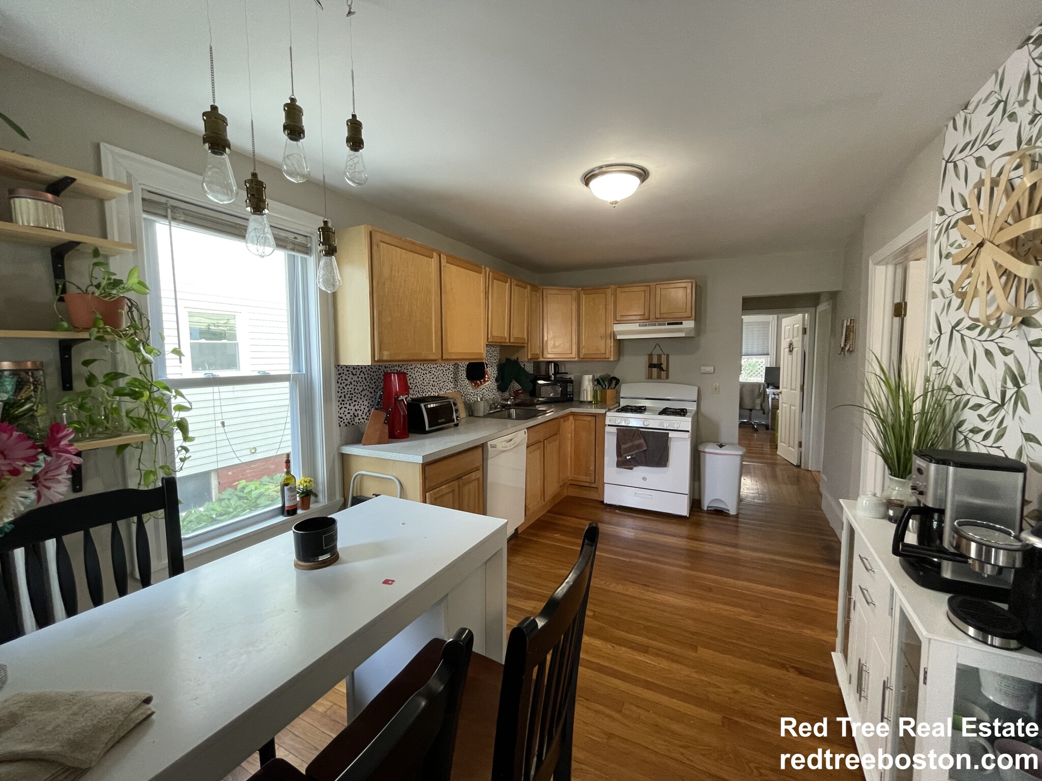 3 bed, 1 bath apartment for rent at 166 Albion St Unit 1, Davis Square — photo 7 of 23
