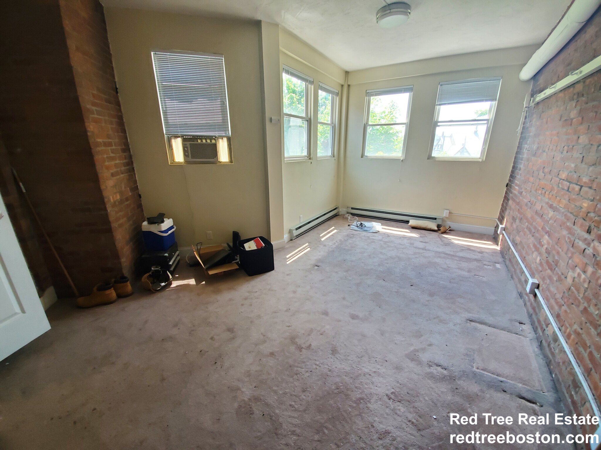 31 Herrick Rd, Newton Center