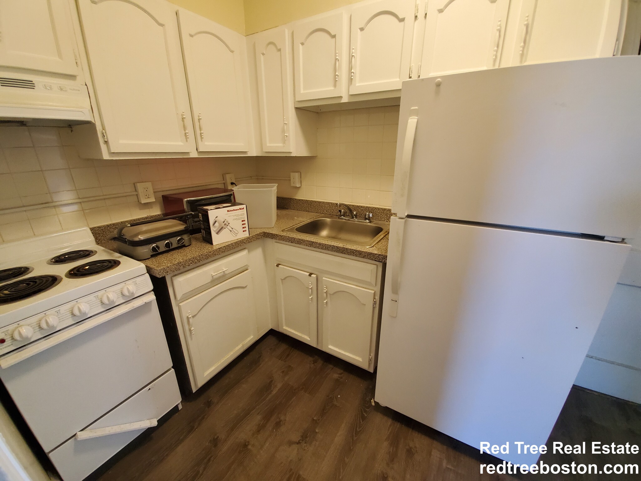 31 Herrick Rd, Newton Center