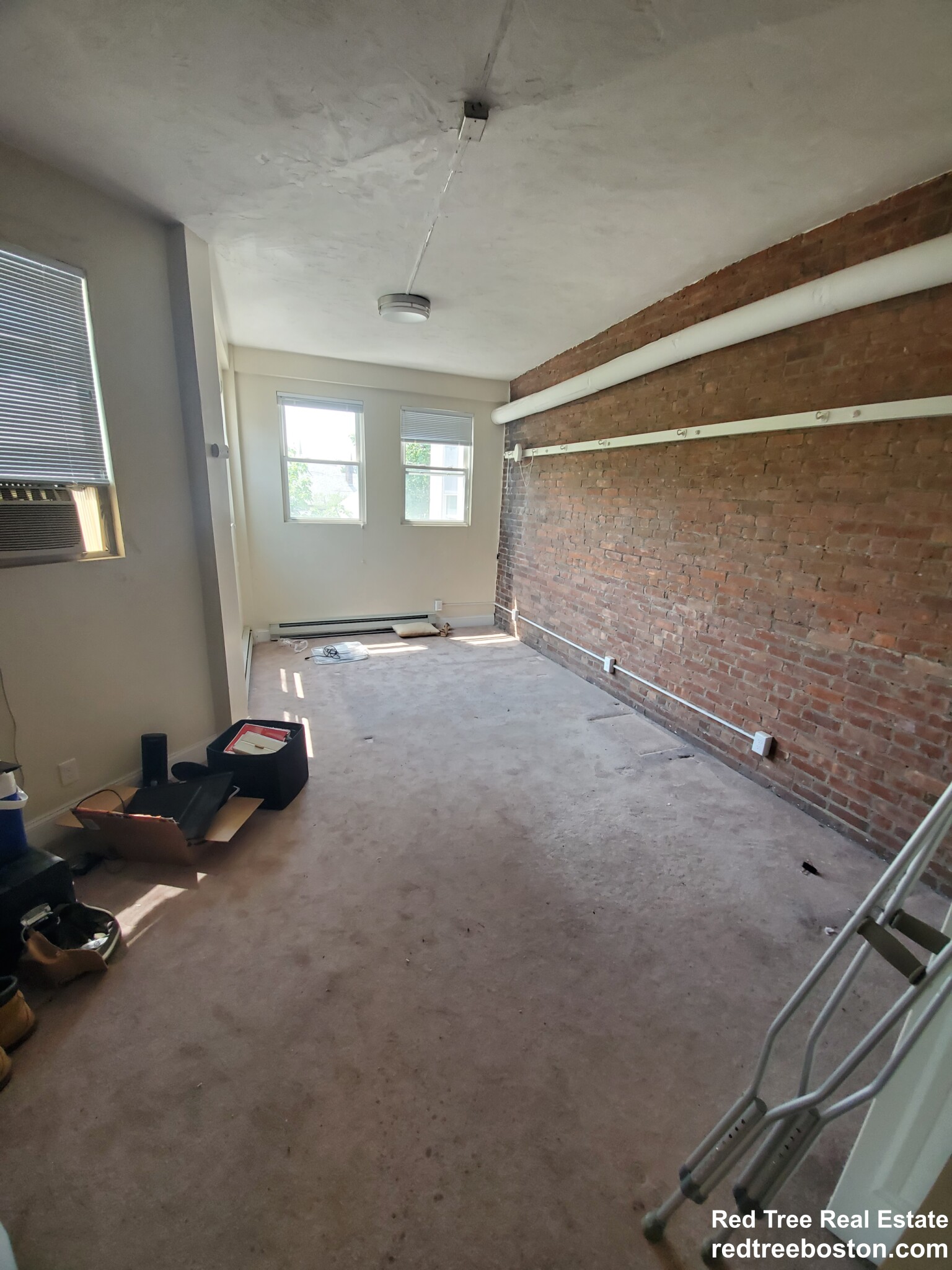 31 Herrick Rd, Newton Center