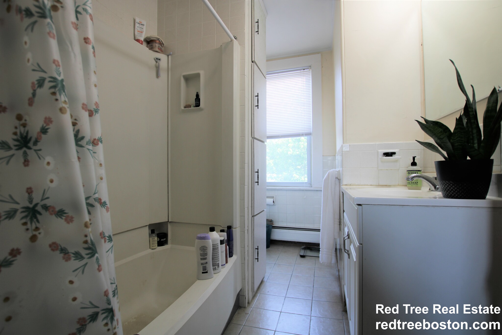 3 bed, 1 bath apartment for rent at 12 Phillips St Unit 2, Watertown — photo 7 of 15