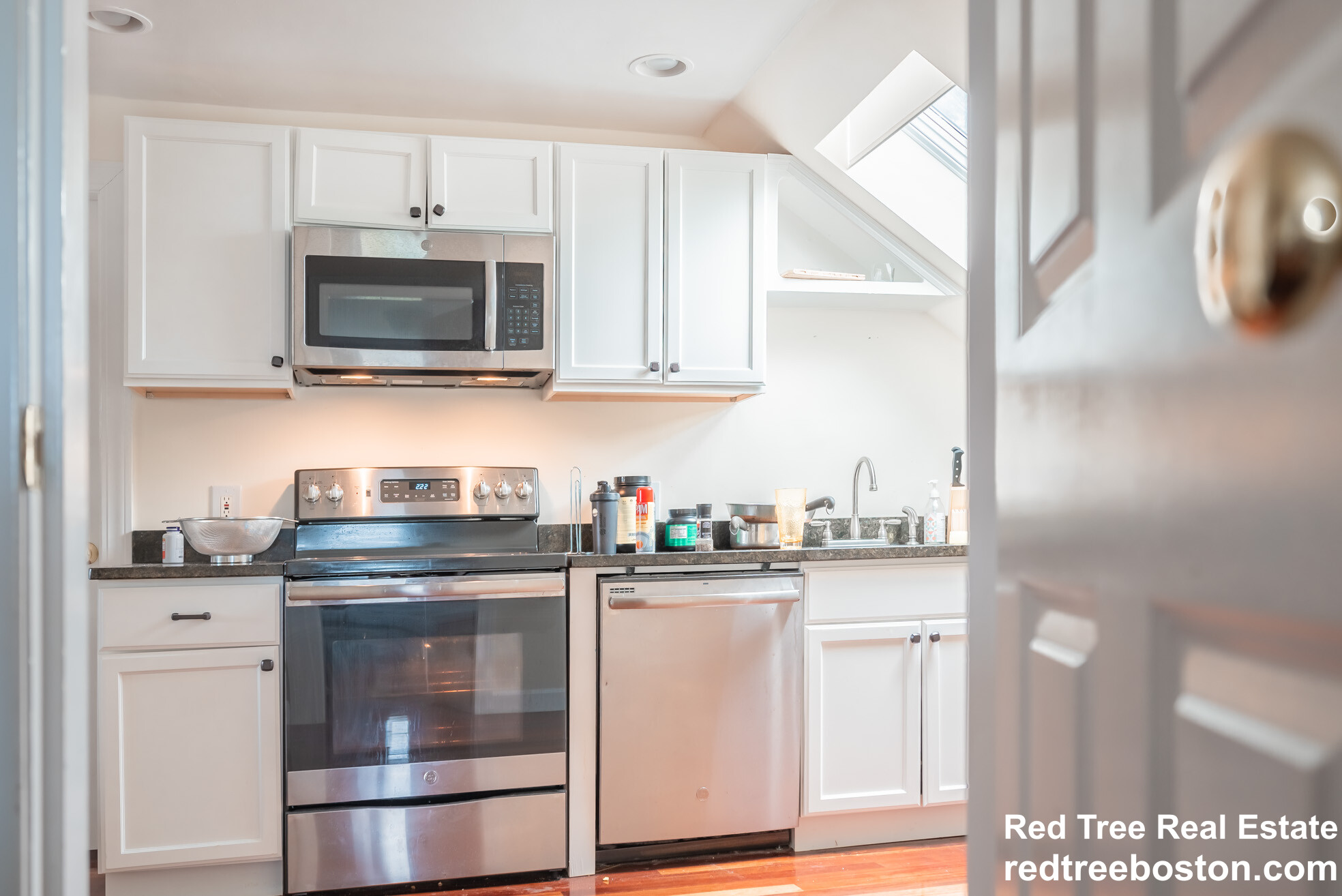 14 Duval St, Brighton