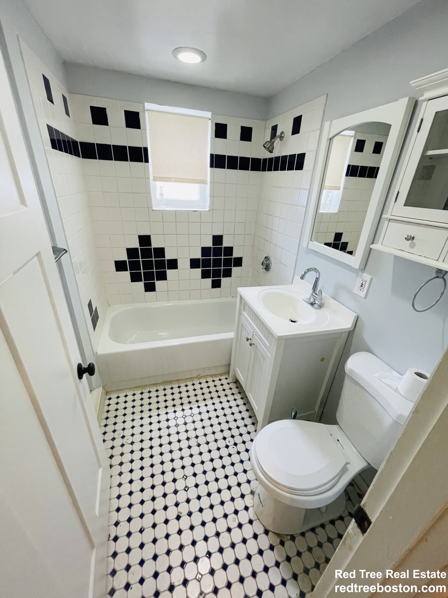 3 bed, 1 bath apartment for rent at 1736 Commonwealth Ave, Brighton — photo 7 of 7