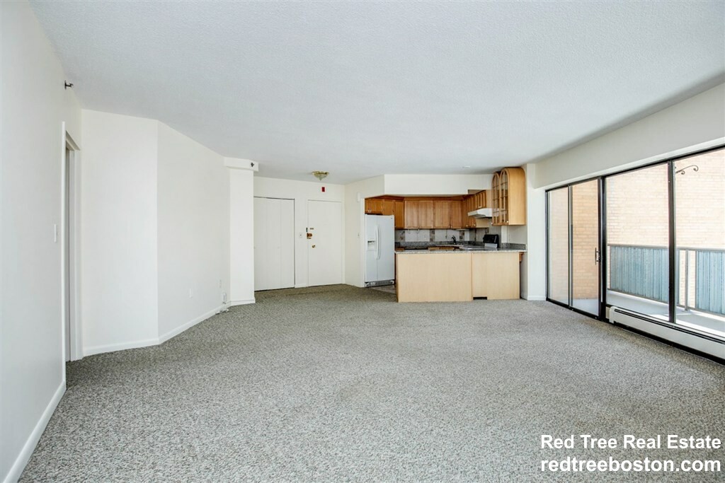 3 bed, 2 bath apartment for rent at 300 Lynn Shore Dr Unit 306, Lynn — photo 8 of 26