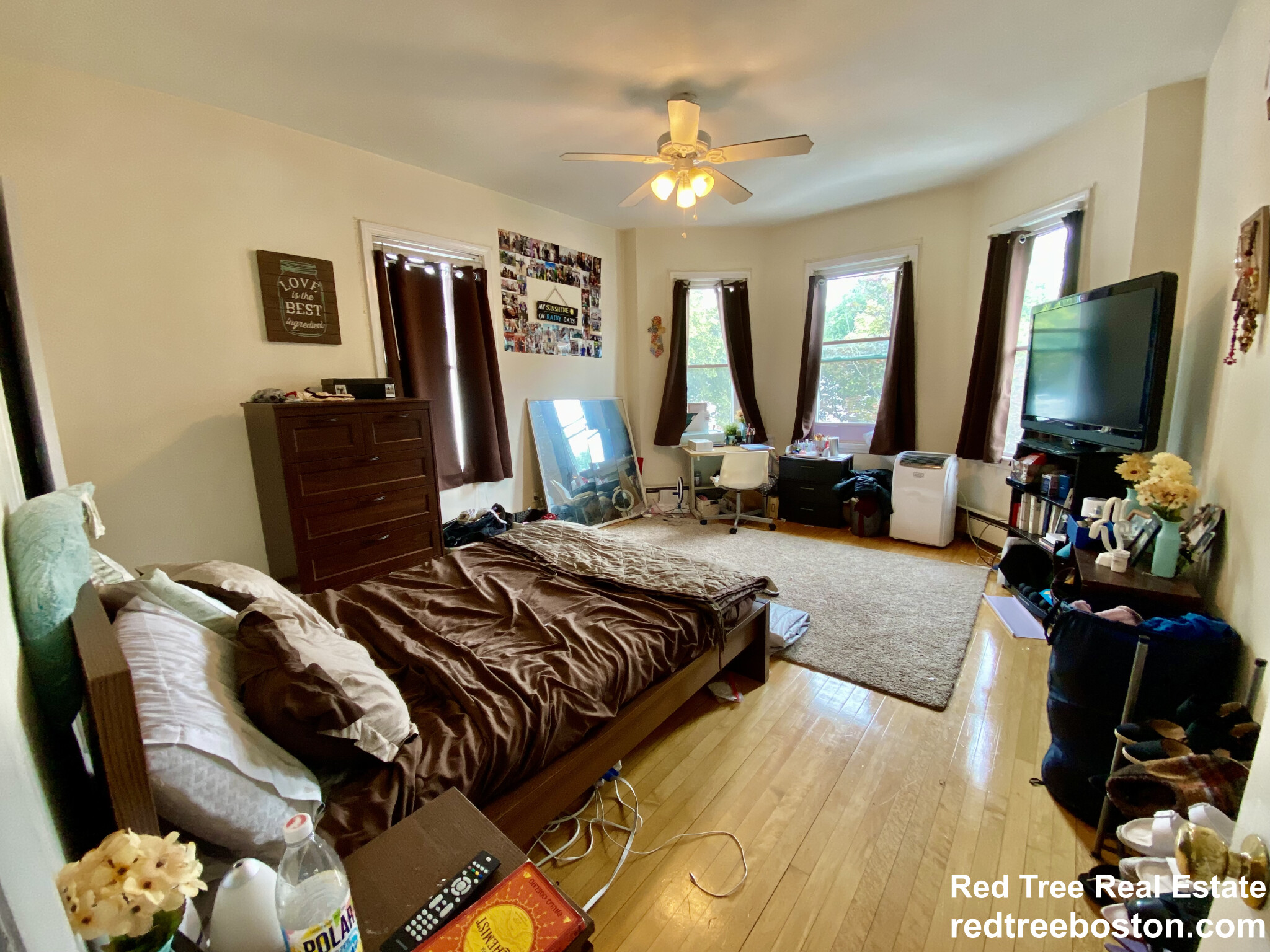 1498 Centre St, Roslindale