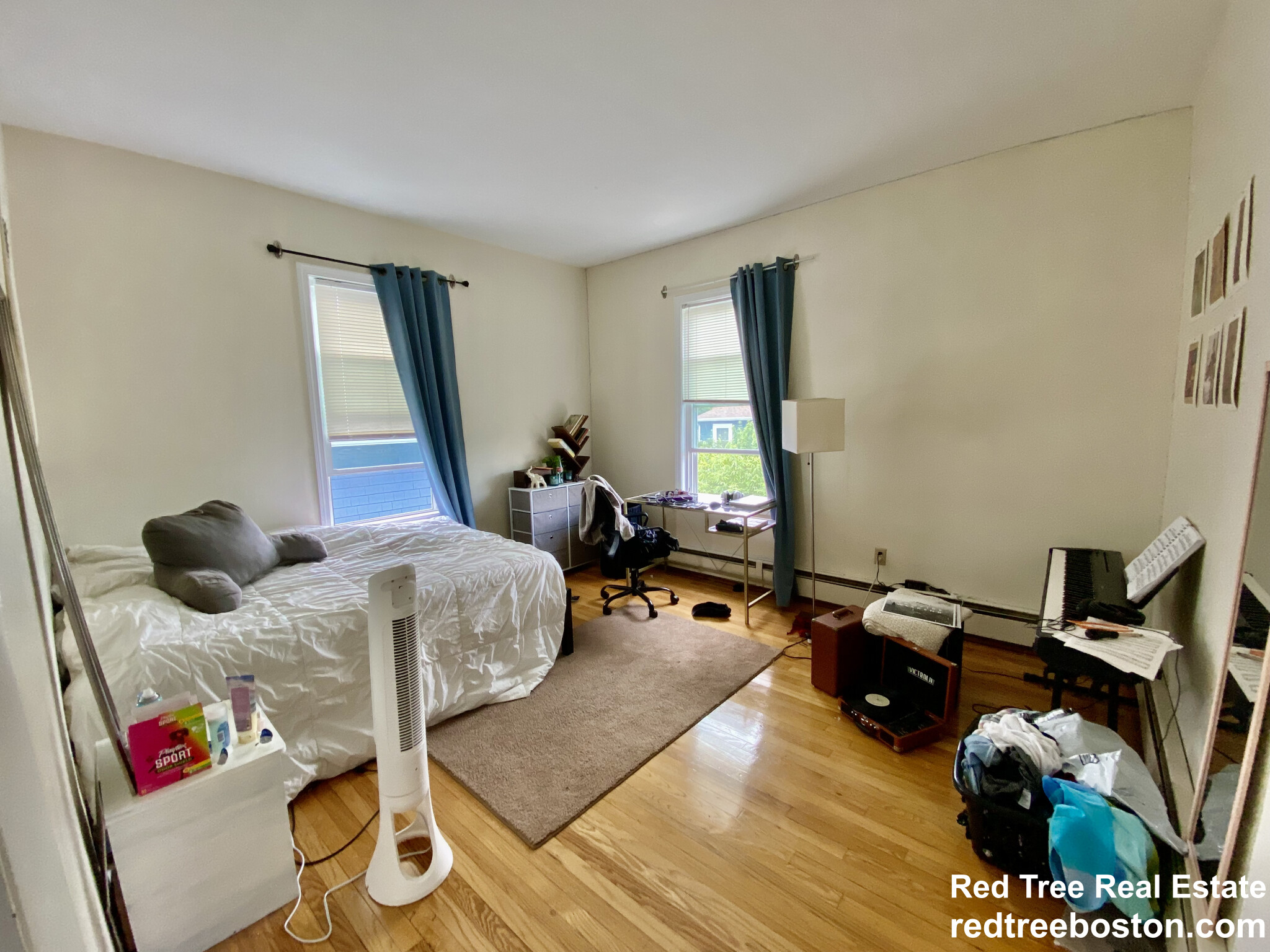 1498 Centre St, Roslindale