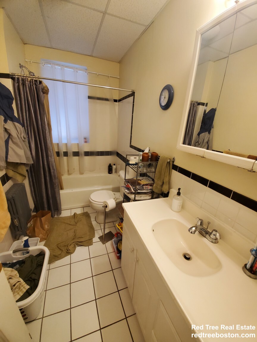 1694 Beacon St, Brookline