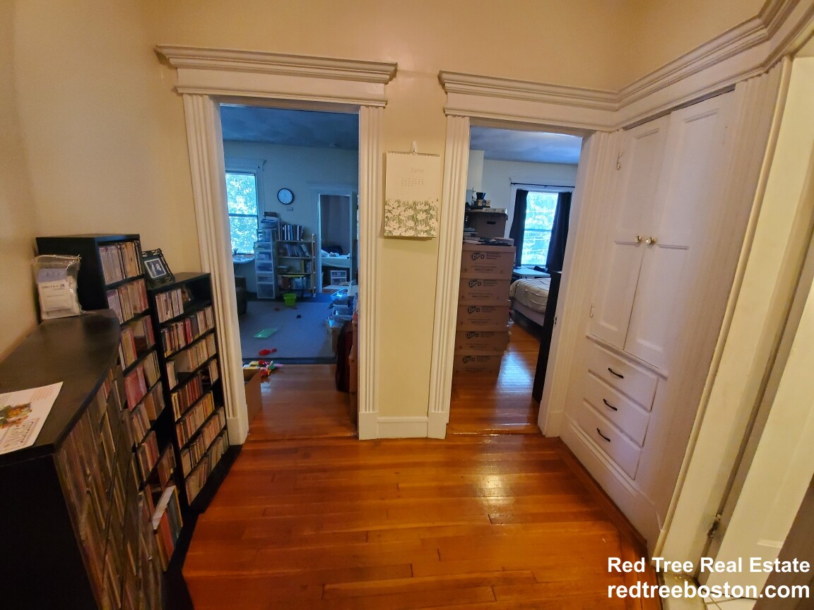 1694 Beacon St, Brookline