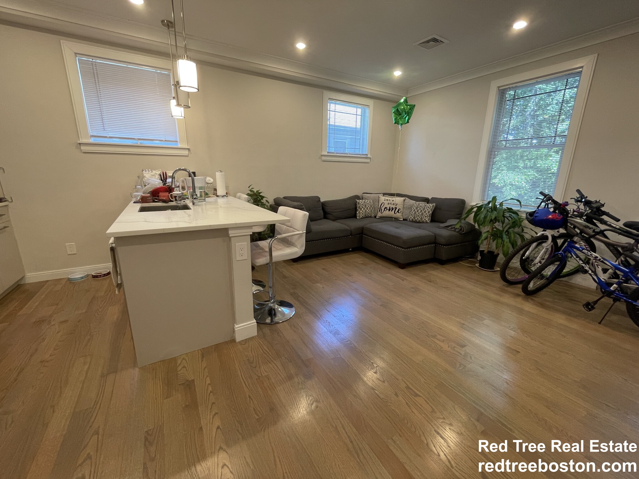 2 bed, 1 bath apartment for rent at 9 Mansfield St Unit 3, Allston — photo 3 of 23