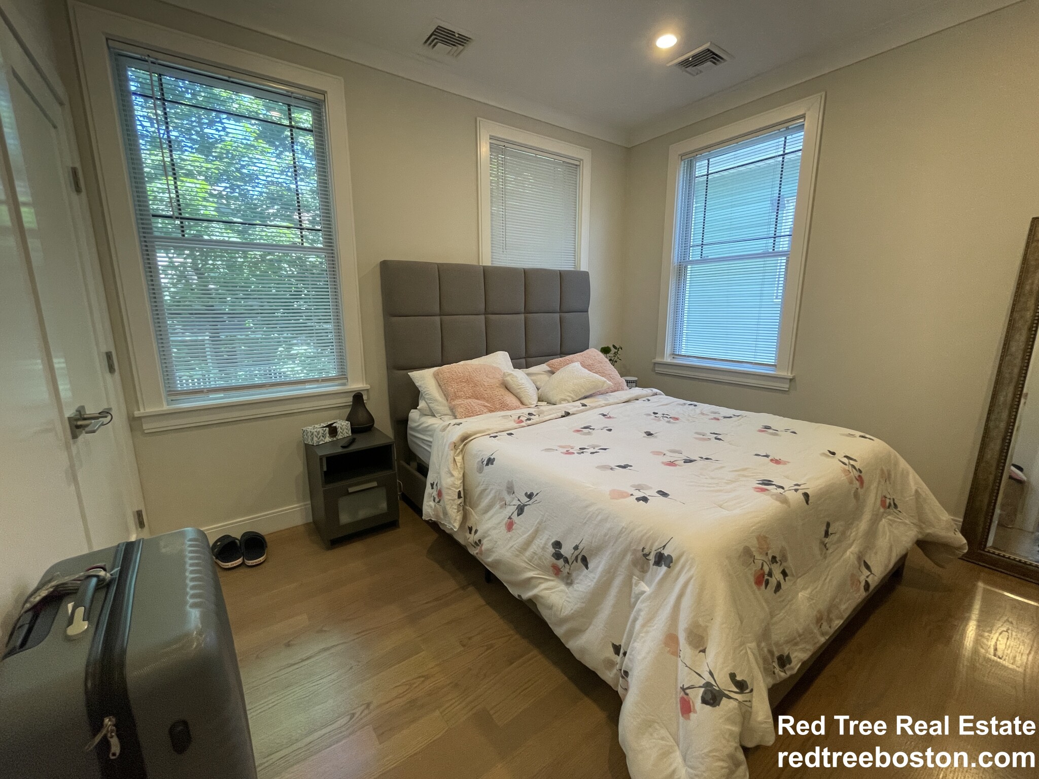 2 bed, 1 bath apartment for rent at 9 Mansfield St Unit 3, Allston — photo 10 of 23