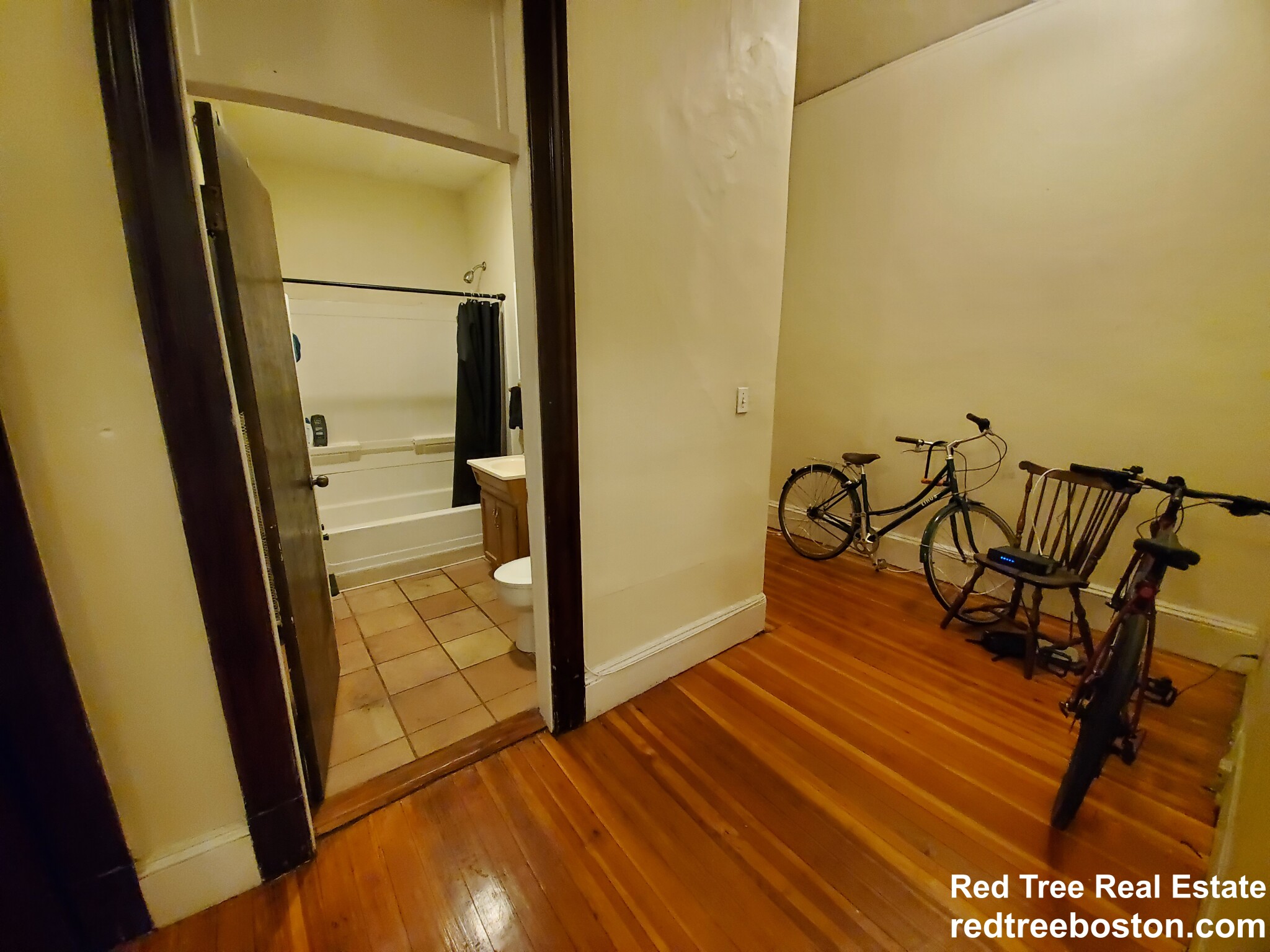 219 Harvard St, Coolidge Corner