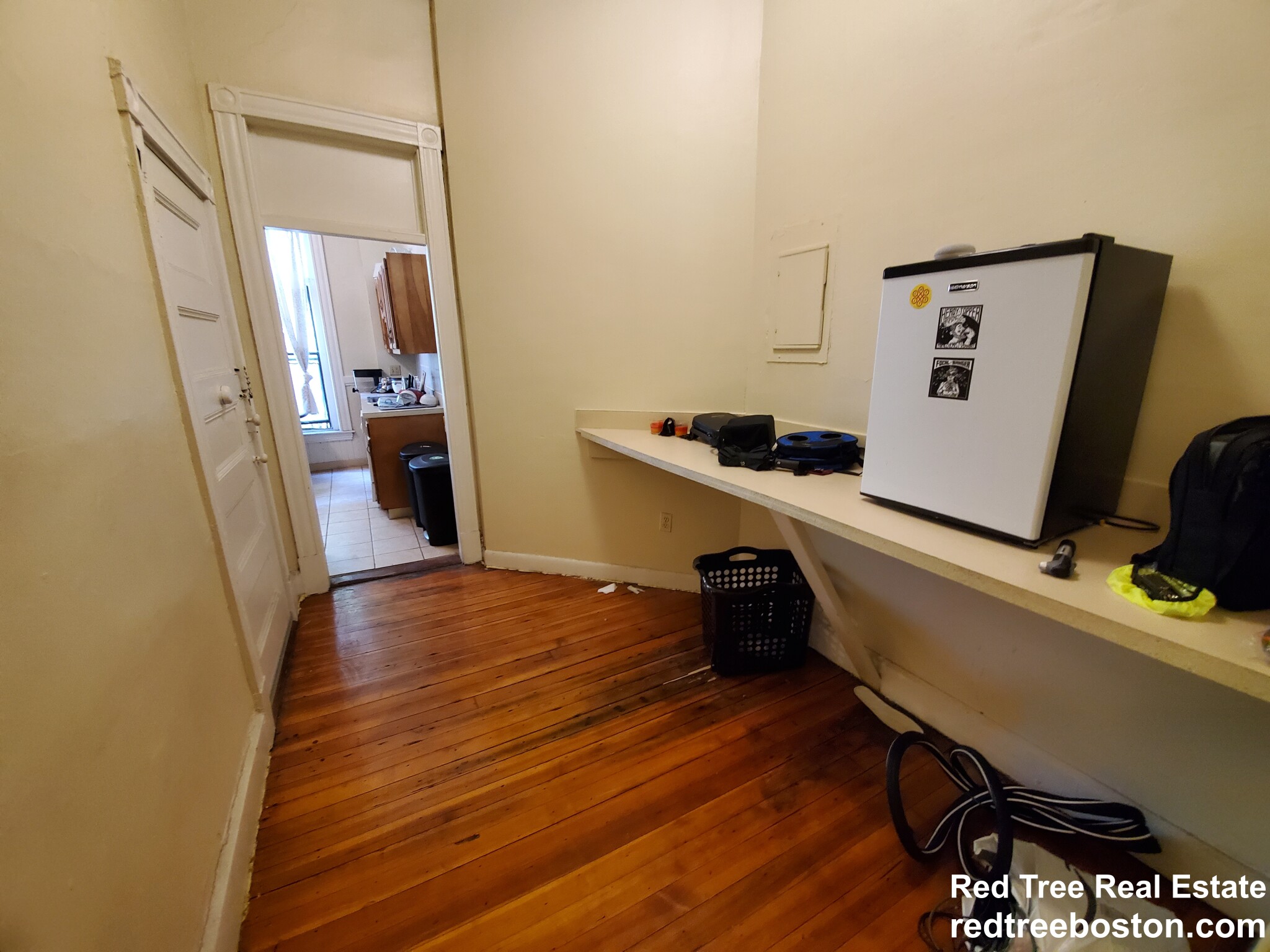 219 Harvard St, Coolidge Corner