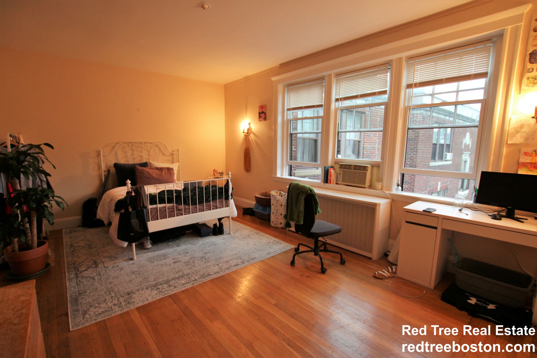 3 bed, 1 bath apartment for rent at 427 Washington St Unit 6, Brookline Village — photo 7 of 15