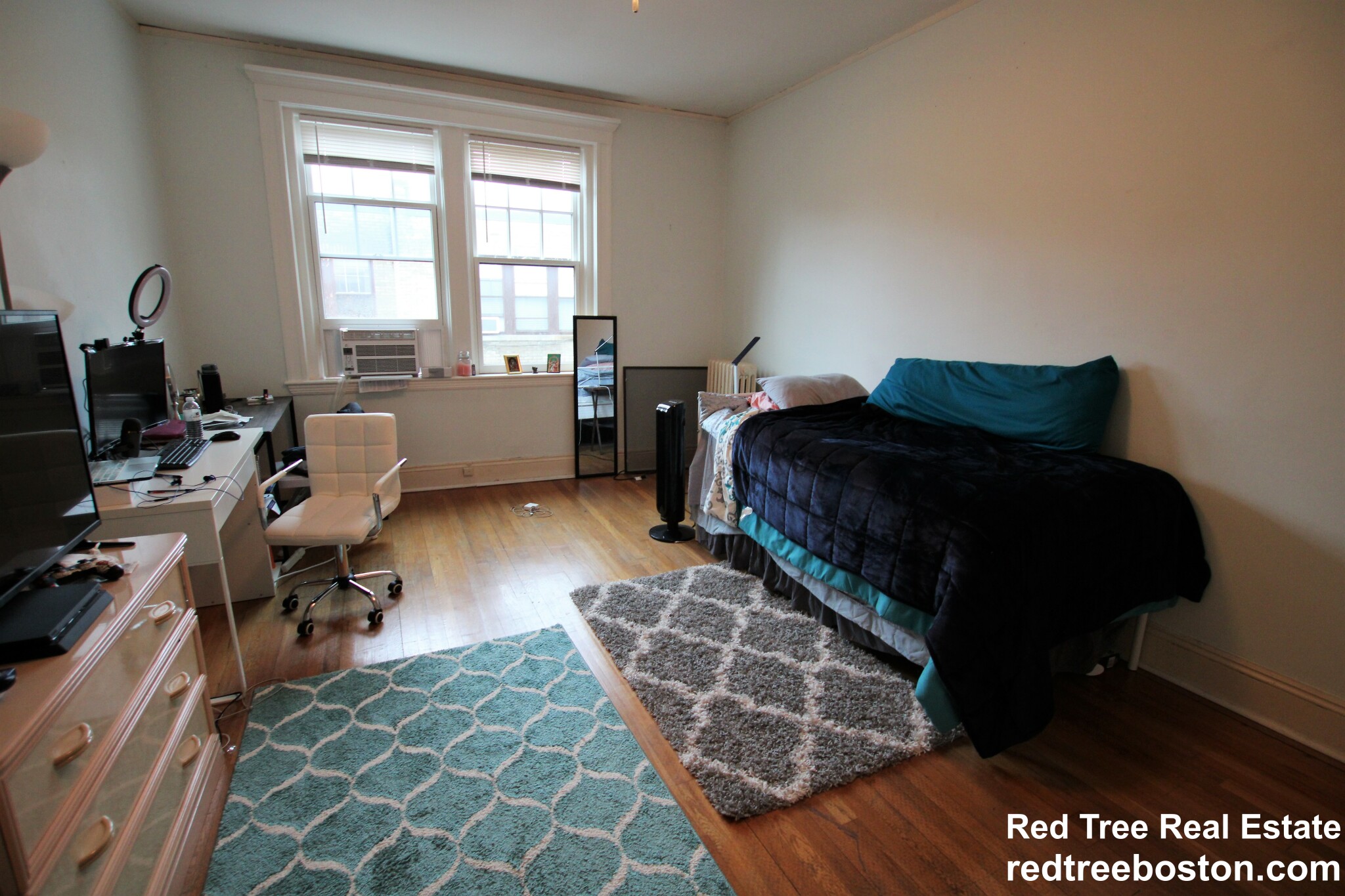3 bed, 1 bath apartment for rent at 427 Washington St Unit 6, Brookline Village — photo 8 of 15