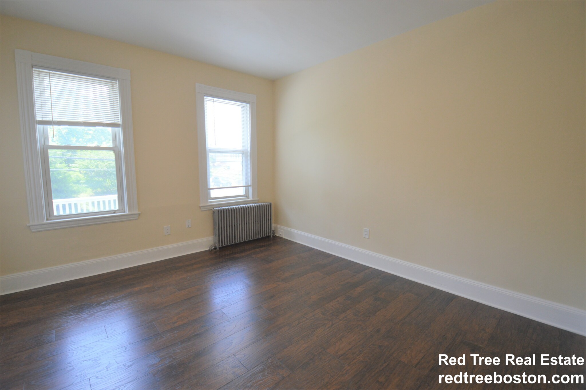 3 bed, 1 bath apartment for rent at 91 Union St Unit 2, Brighton — photo 8 of 12