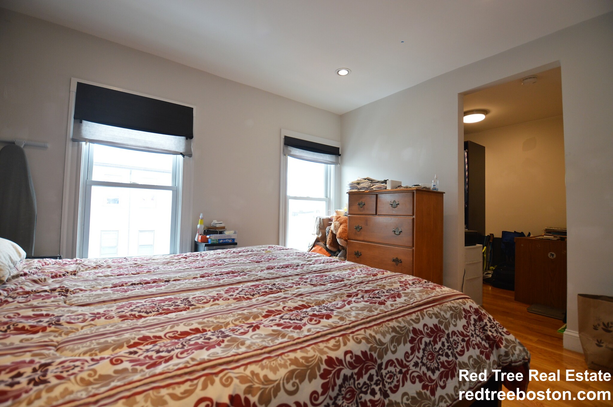 182 Marion St, East Boston