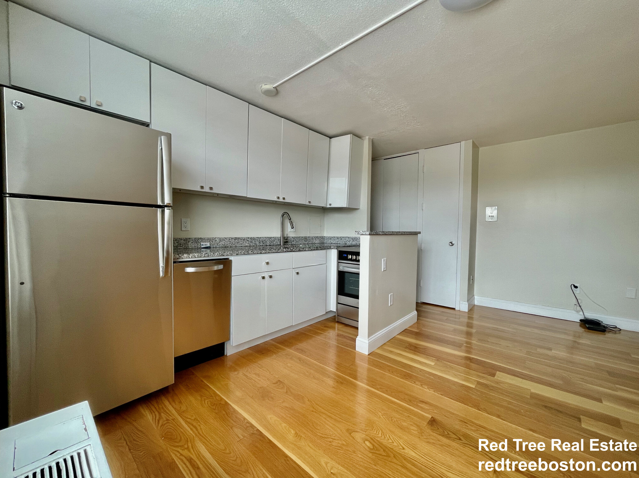 125 Trapelo Rd, Belmont