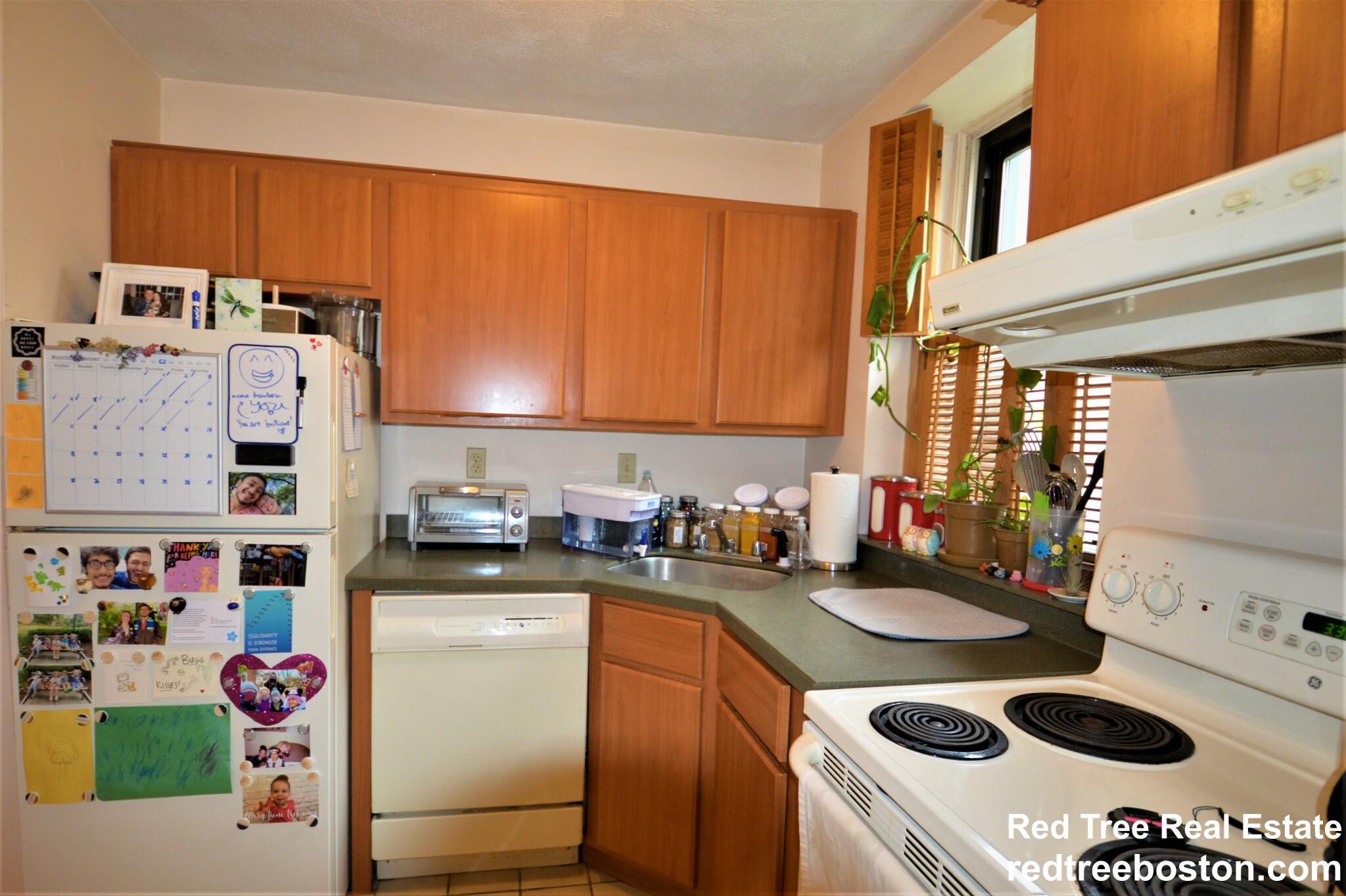 1427 Commonwealth Ave, Allston