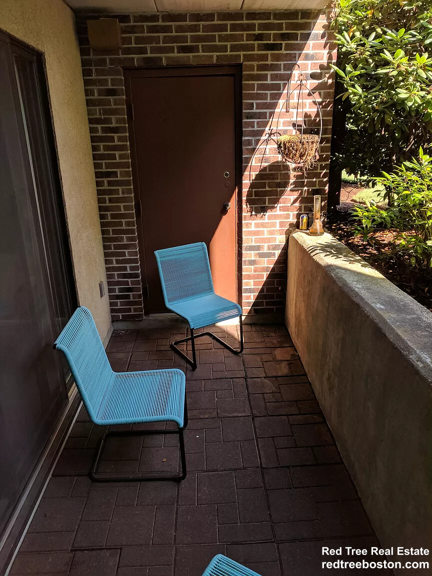 53 Angleside Rd, Waltham