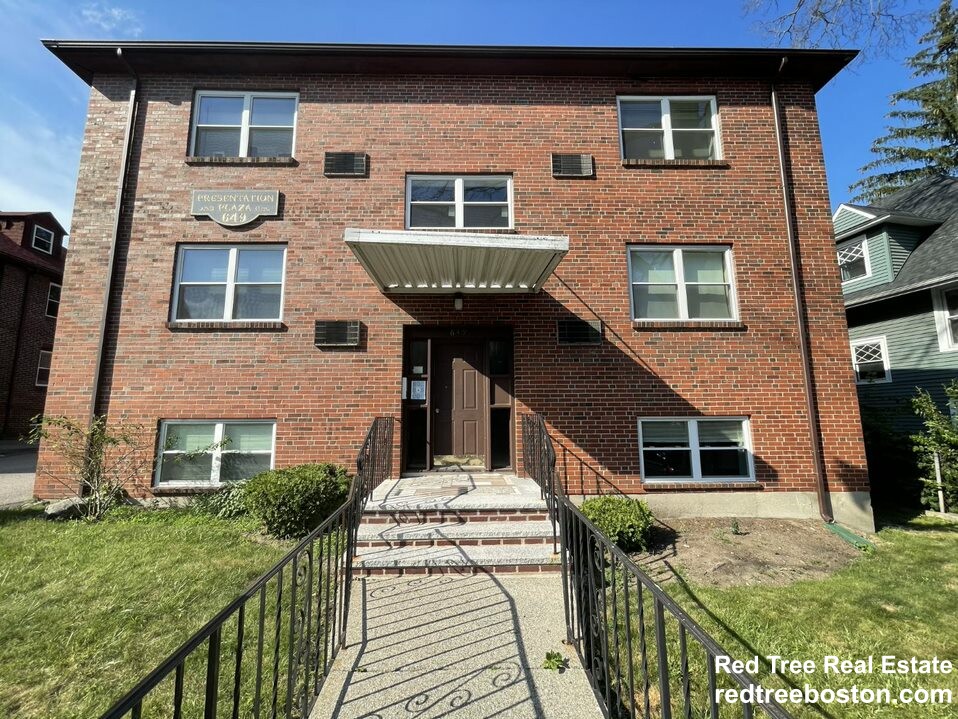 1 bed, 1 bath apartment for rent at 649 Washington St Unit 5, Brighton — photo 2 of 2