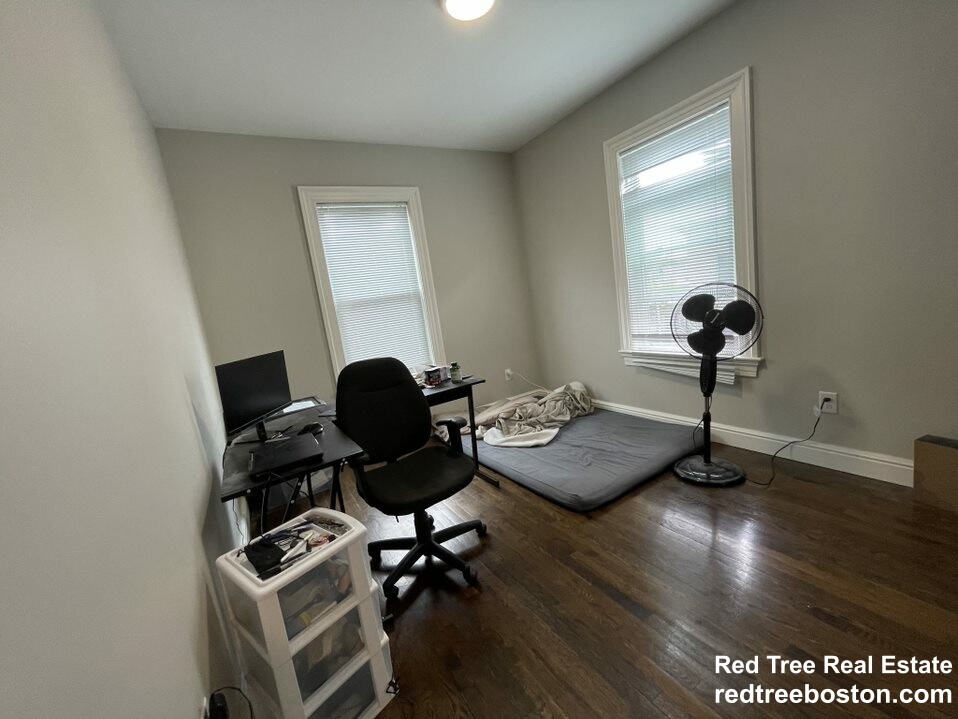 167 Hampshire St, West Cambridge