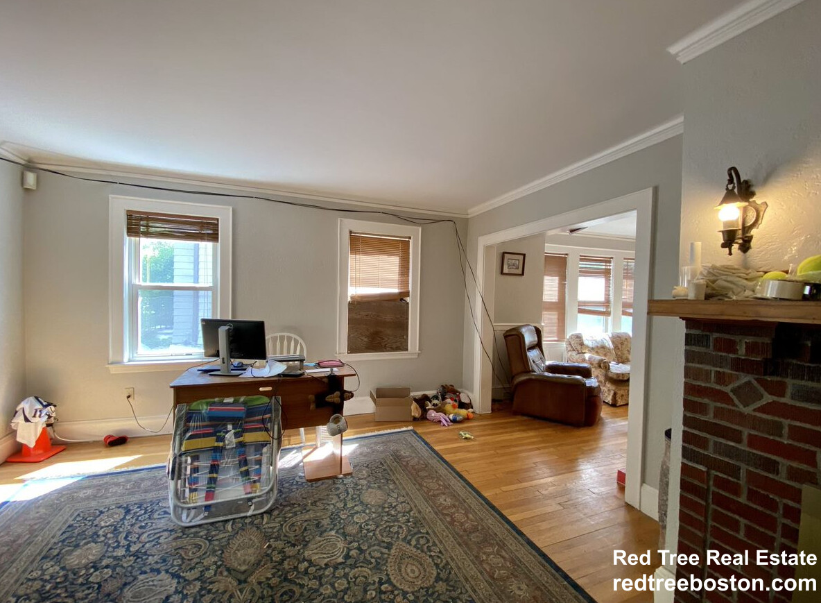 4 bed, 2 bath apartment for rent at 80 Lake St Unit 80, Brighton — photo 4 of 16