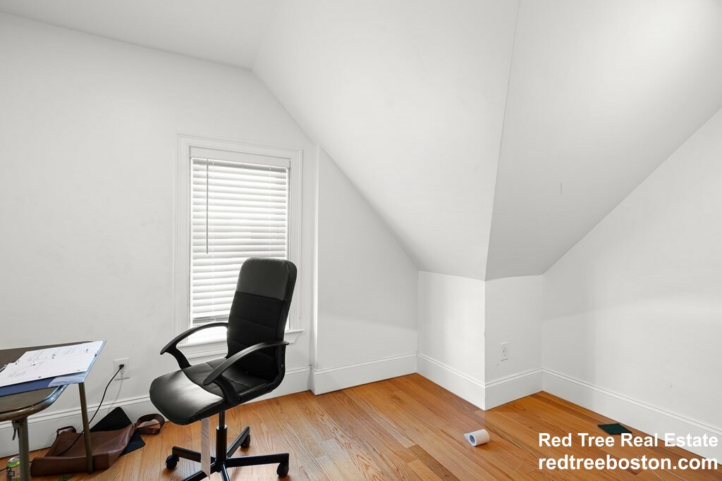 5 bed, 3 bath apartment for rent at 55 Saxton St Unit 2, Dorchester — photo 19 of 25