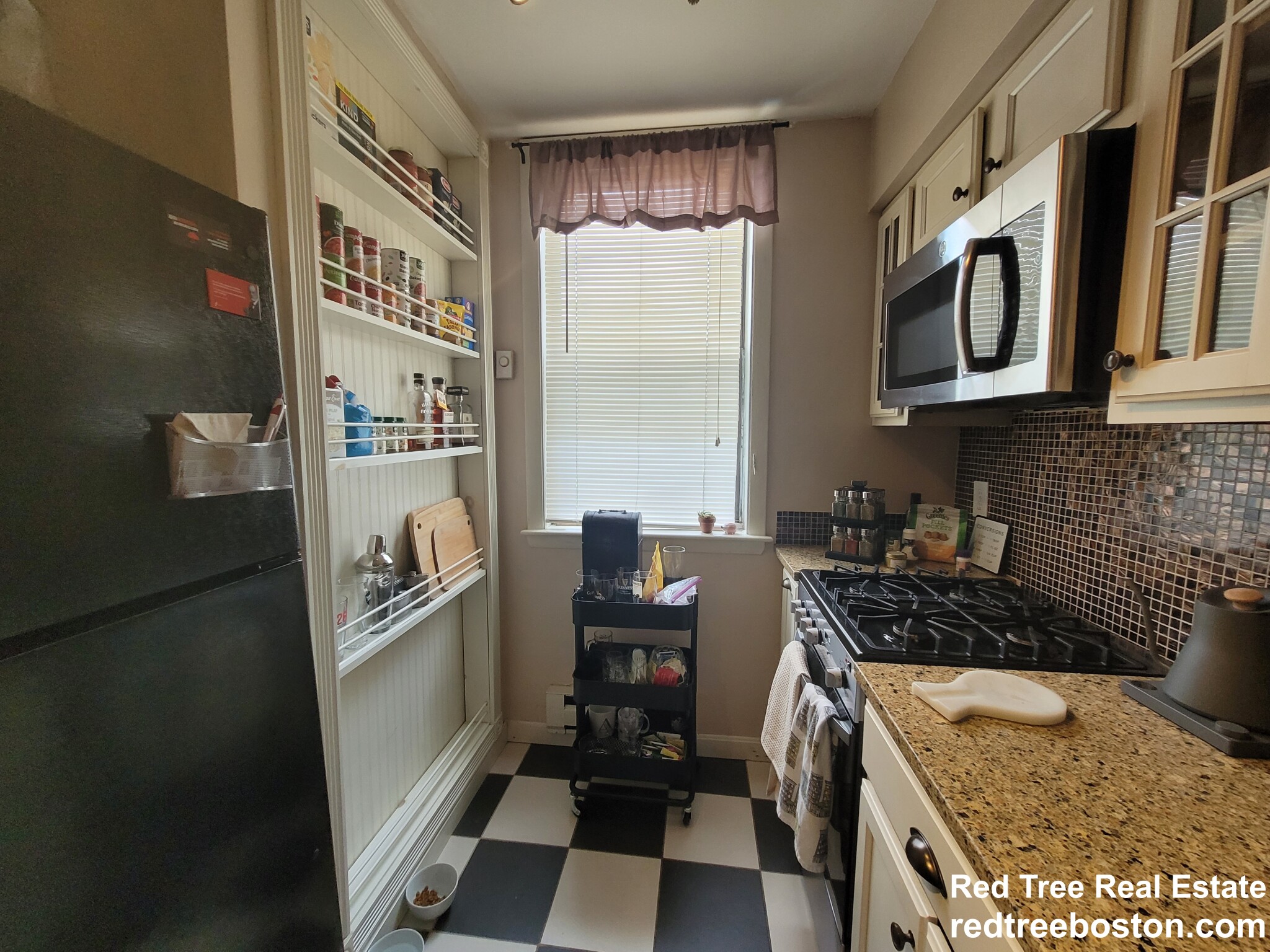 1486 Commonwealth Ave, Brighton