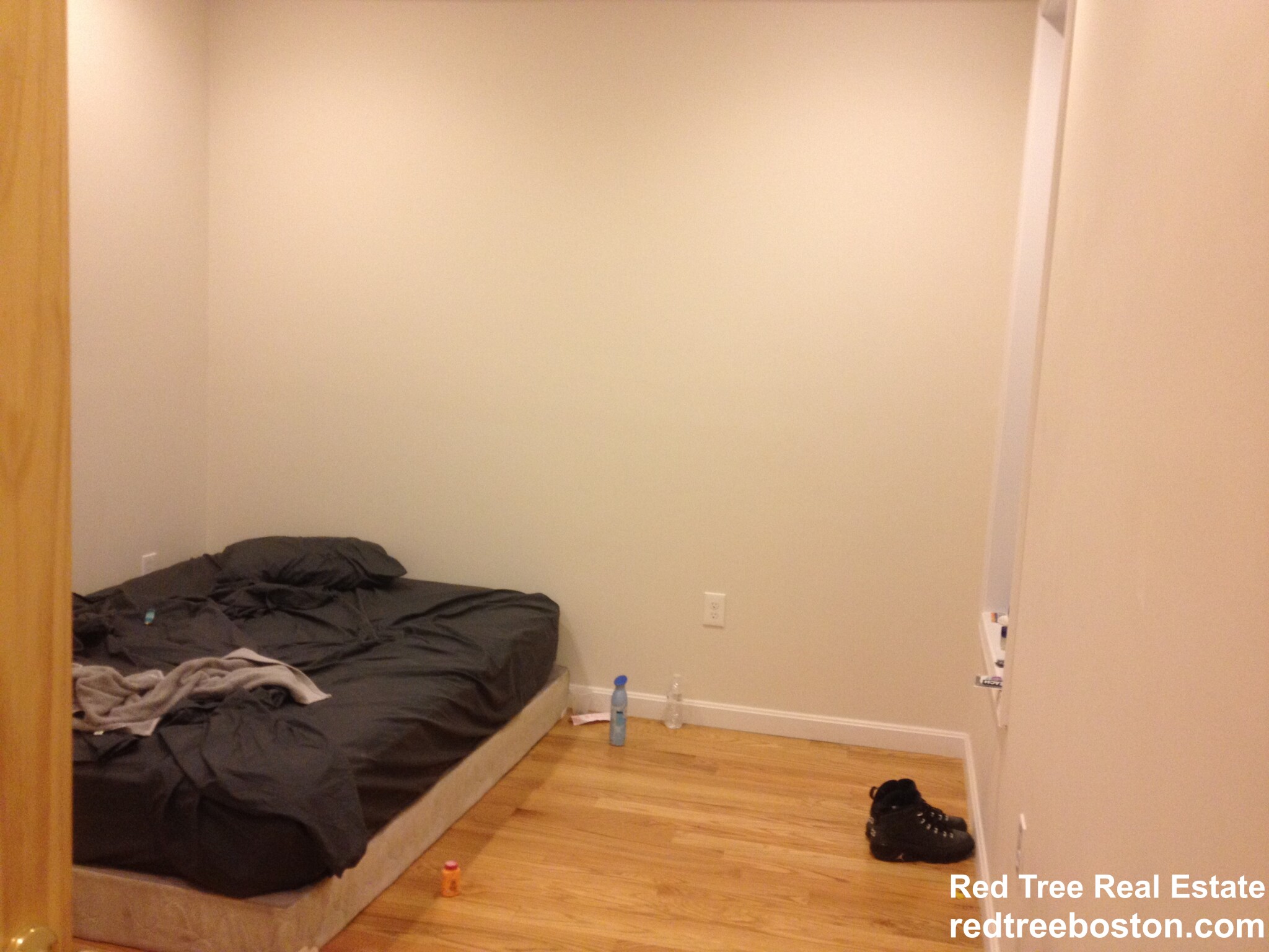 10 Moreland St, Roxbury