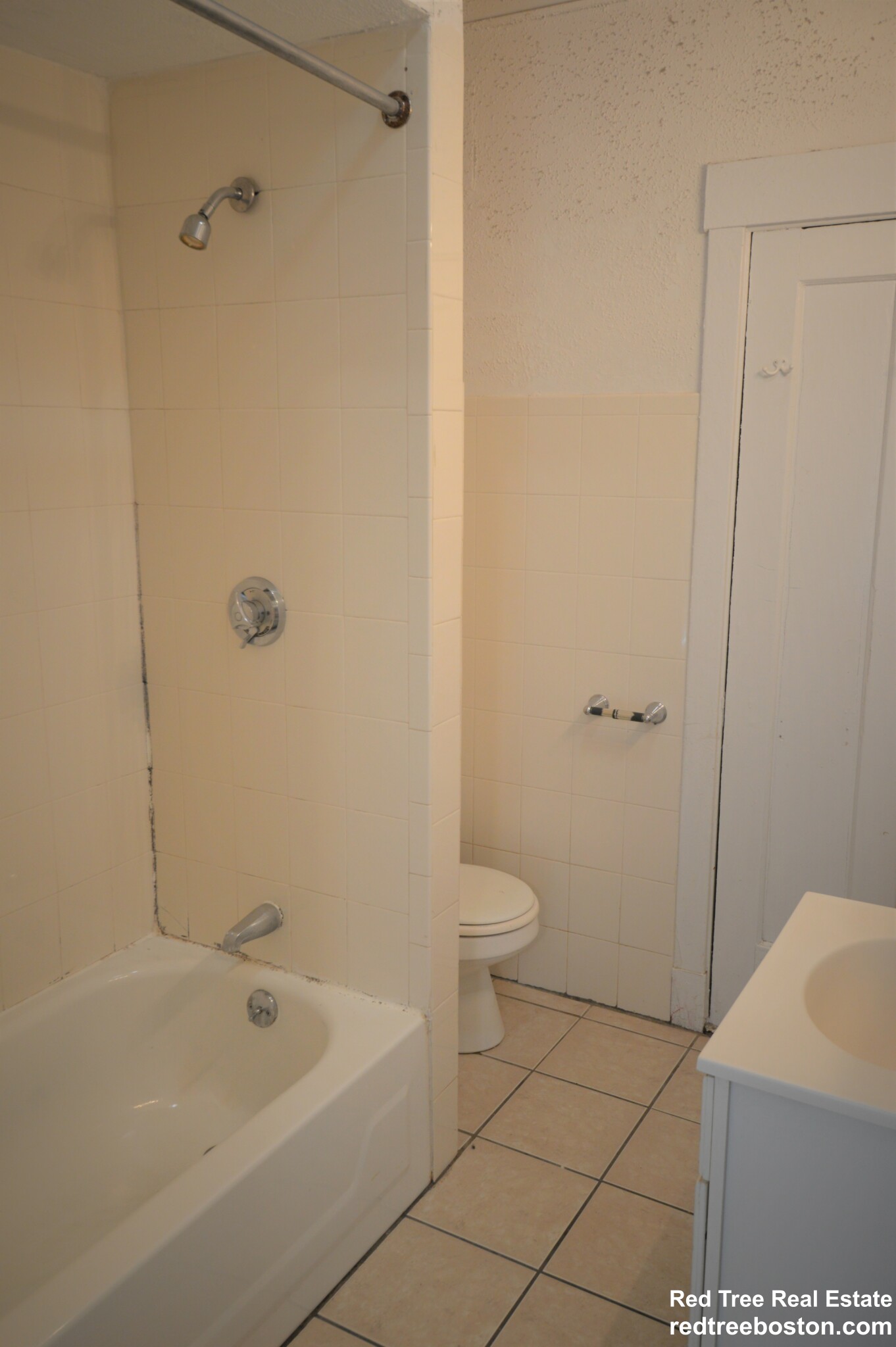 3 bed, 1 bath apartment for rent at 74 Egmont St Unit 6, Coolidge Corner — photo 11 of 18