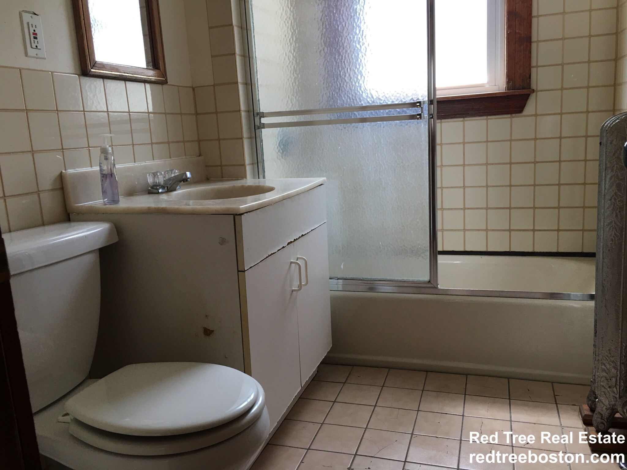 4 bed, 2 bath apartment for rent at 38 Linden St Unit 16, Allston — photo 6 of 14