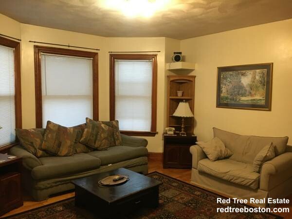 4 bed, 2 bath apartment for rent at 38 Linden St Unit 16, Allston — photo 2 of 14