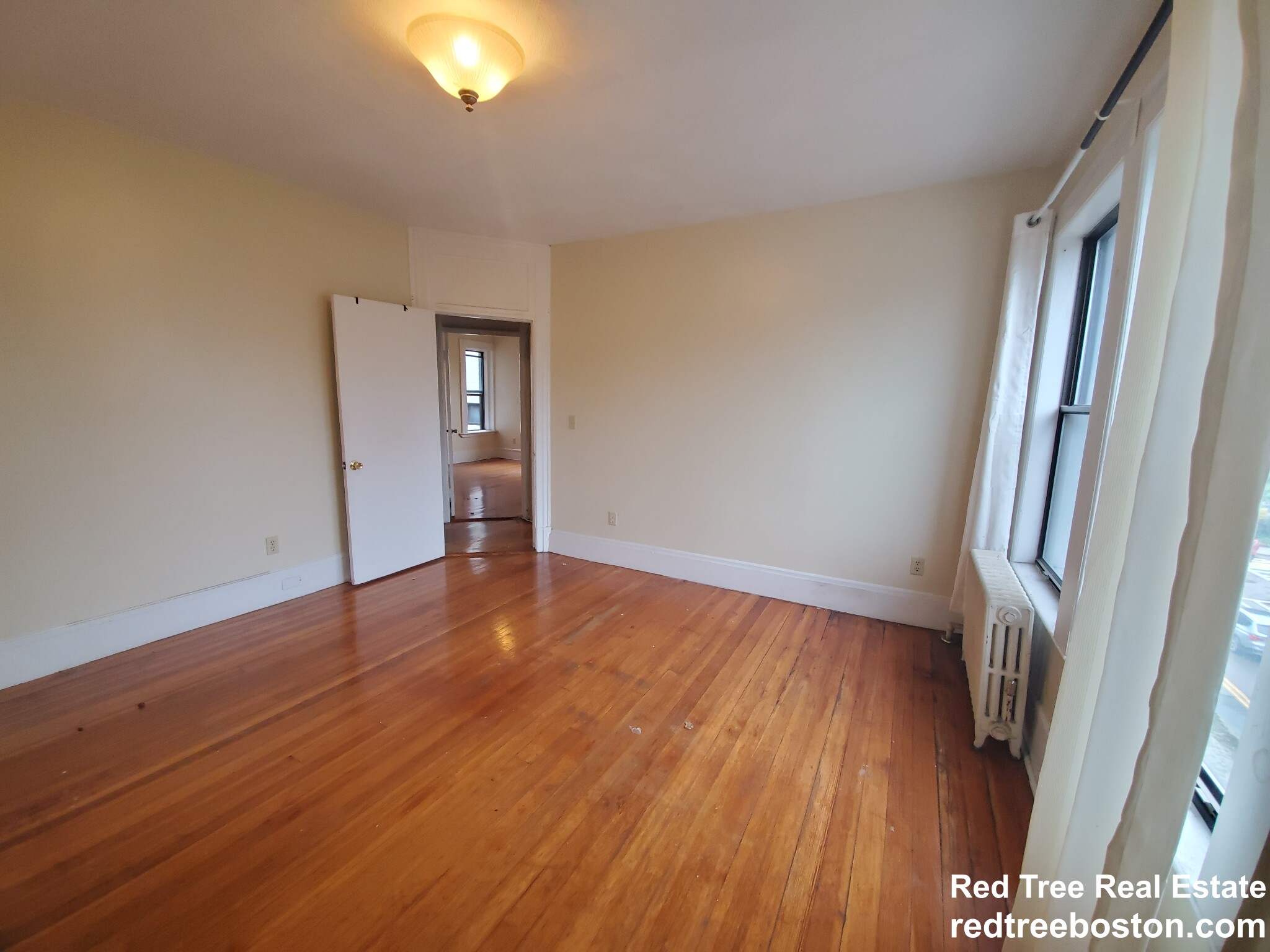 3 bed, 2 bath apartment for rent at 217 Harvard St Unit 5, Coolidge Corner — photo 4 of 8