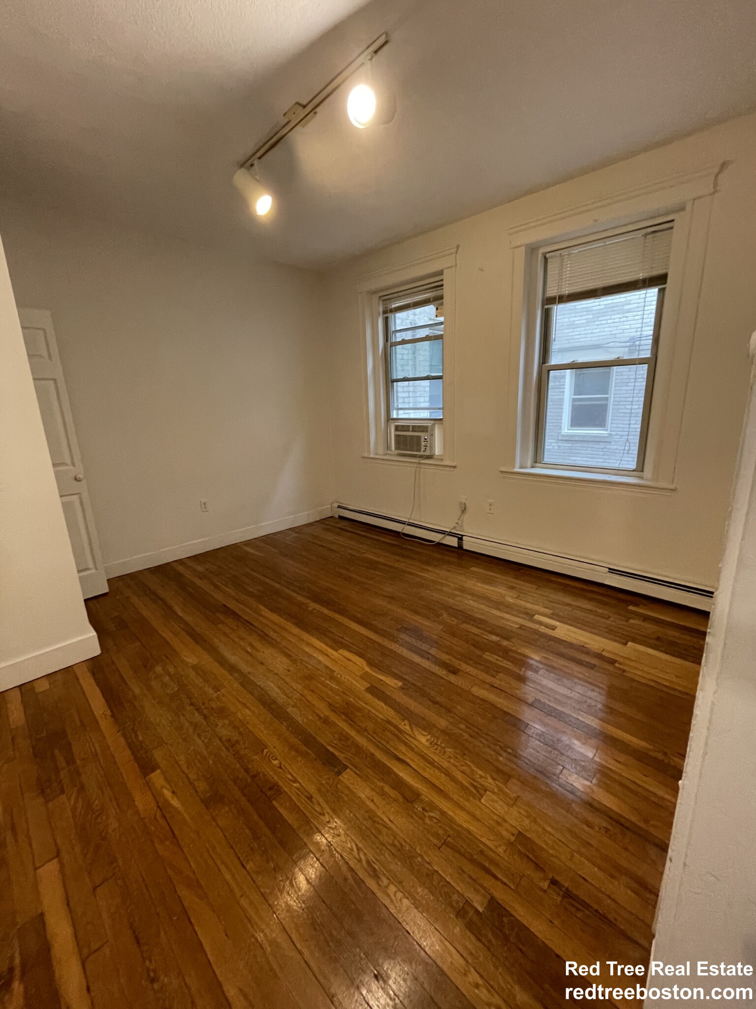 1673 Commonwealth Ave, Brighton