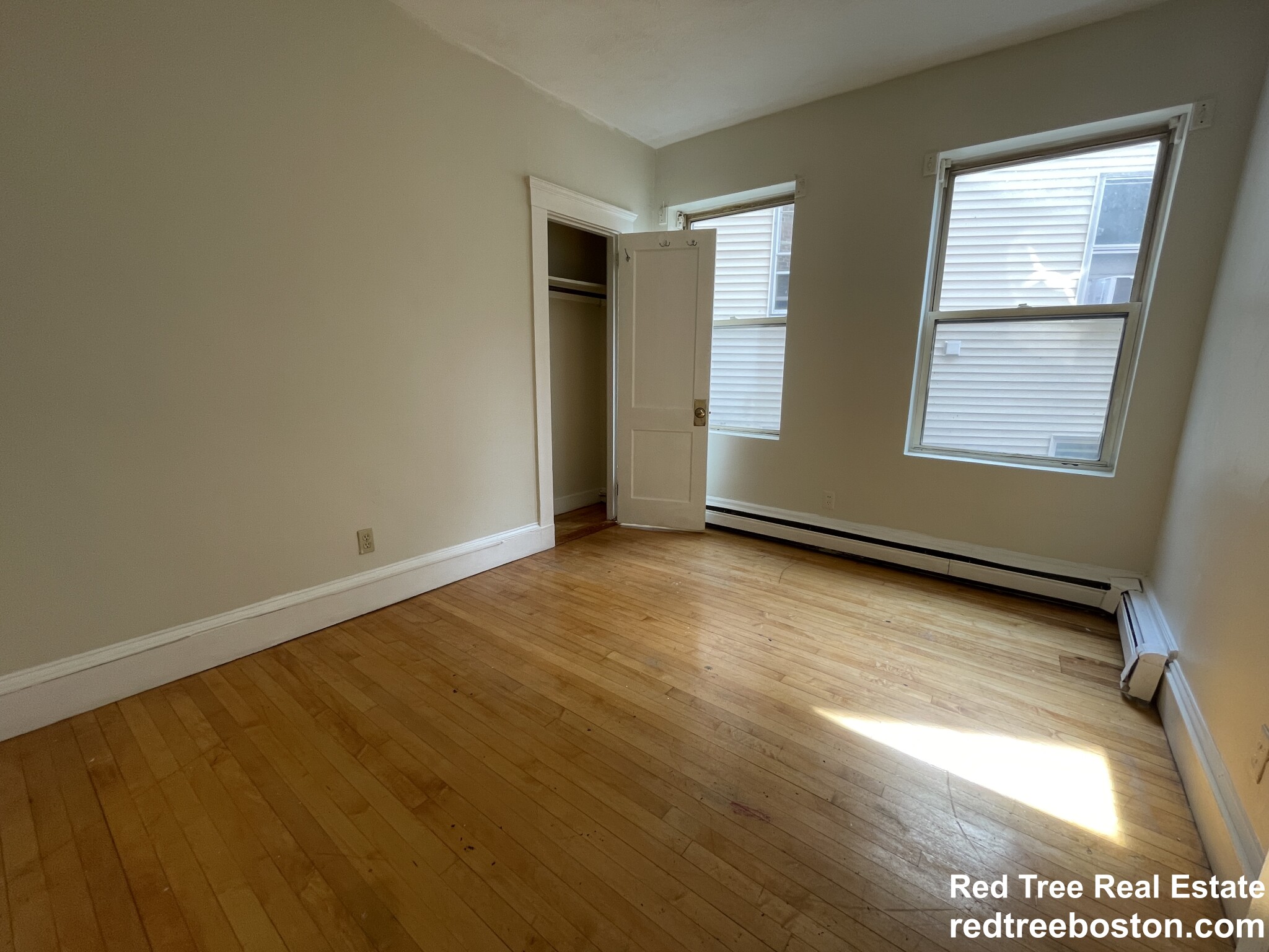 2 bed, 1 bath apartment for rent at 366 Centre St Unit 8, Jamaica Plain — photo 11 of 13