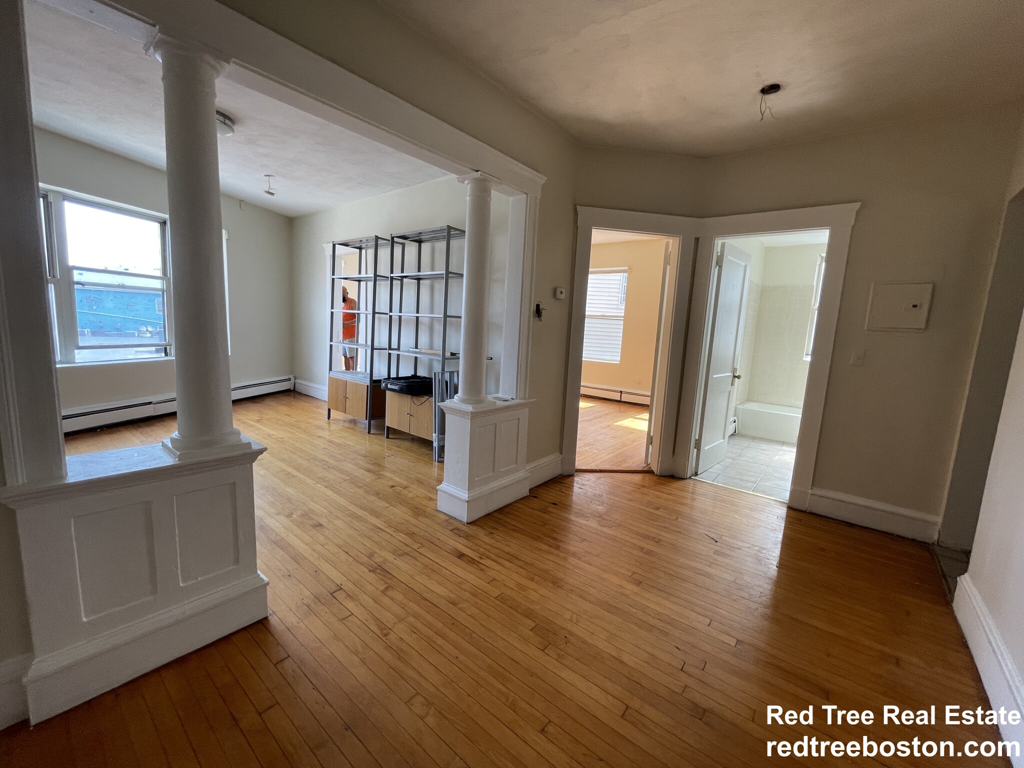 2 bed, 1 bath apartment for rent at 366 Centre St Unit 4, Jamaica Plain — photo 3 of 12