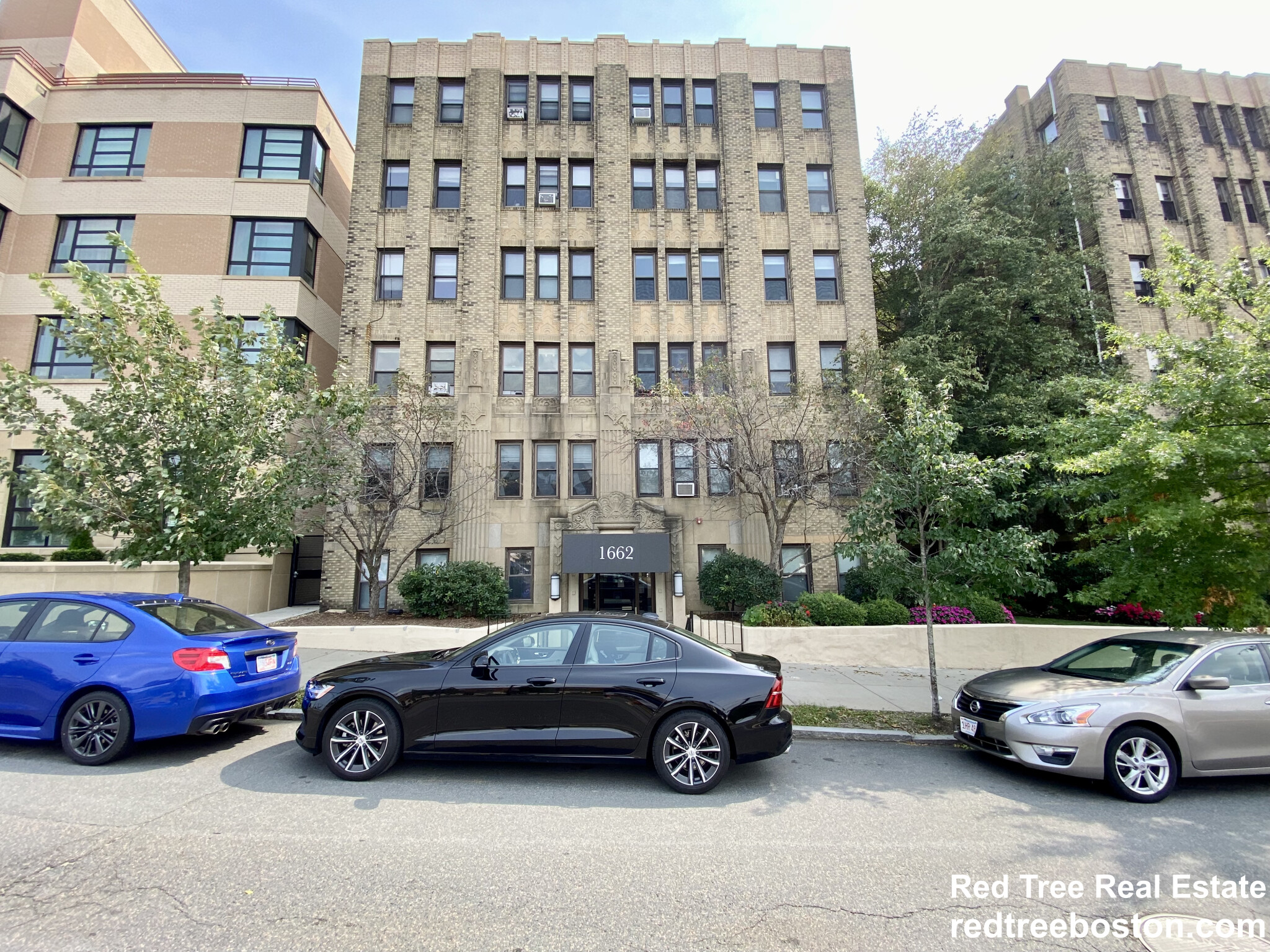 1662 Commonwealth Ave, Brighton