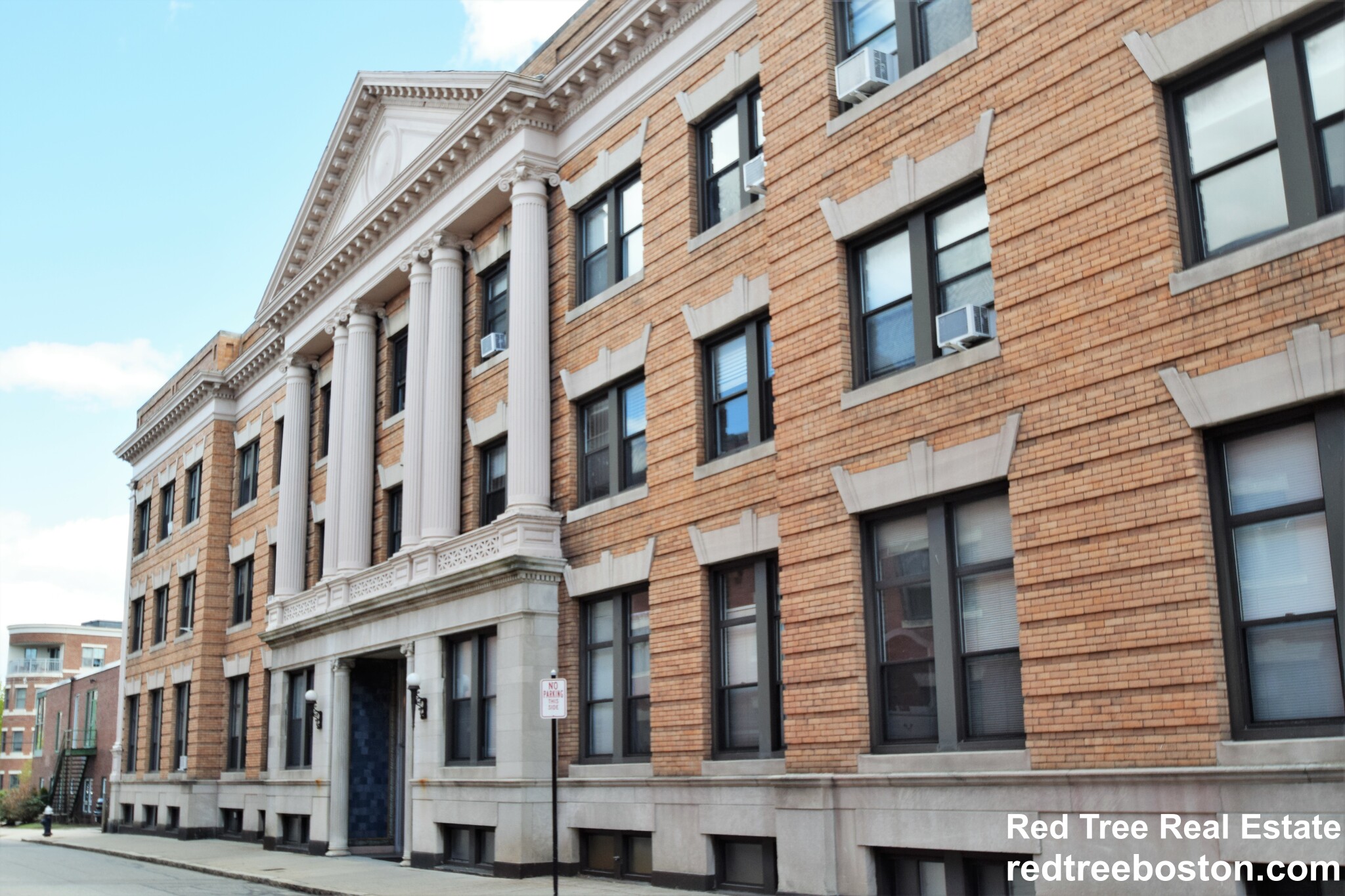 1 bed, 1 bath apartment for rent at 9 Sewall Ave Unit 308, Coolidge Corner — photo 7 of 8