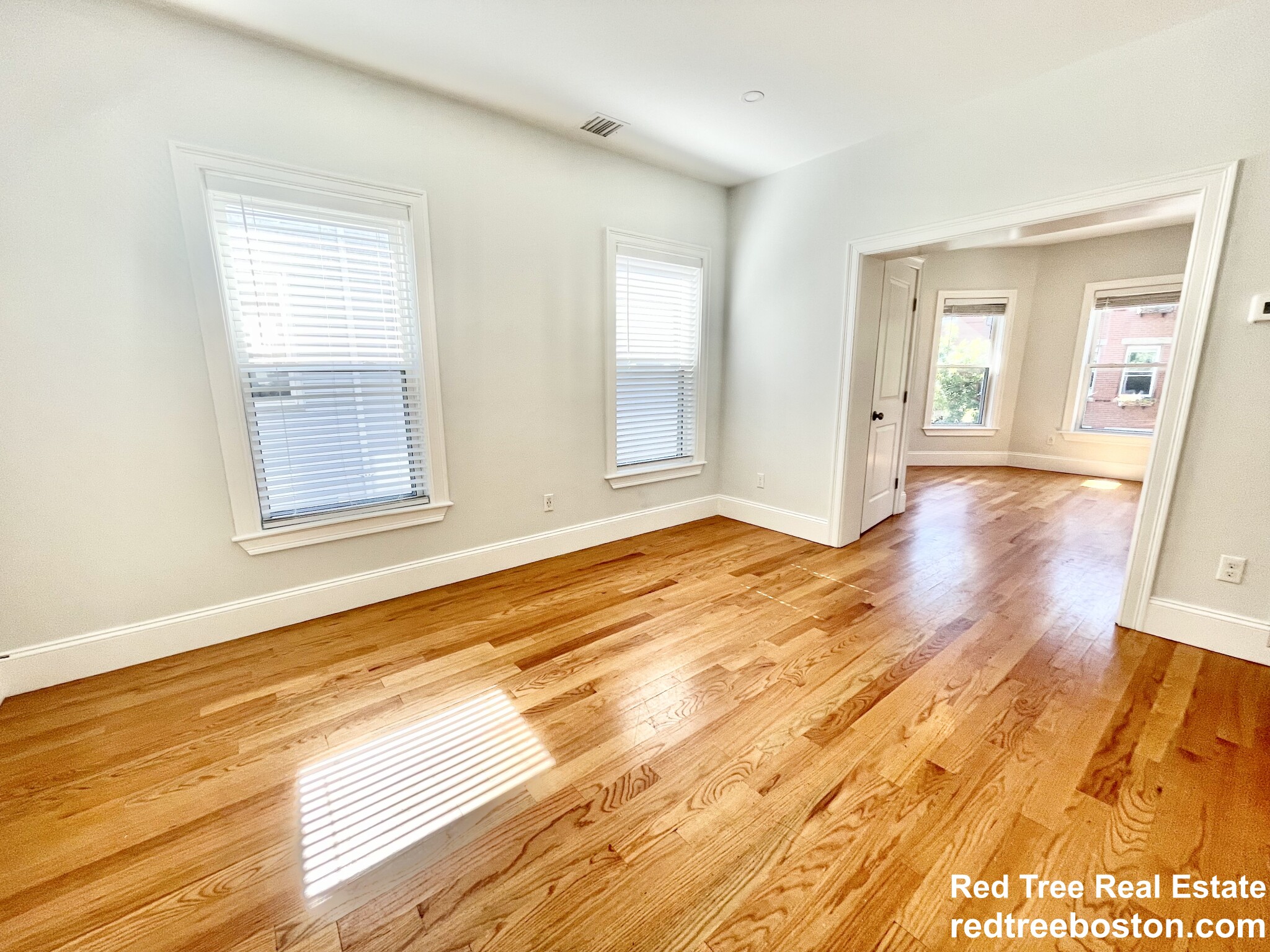 5 bed, 3 bath apartment for rent at 55 Saxton St Unit 2, Dorchester — photo 7 of 25