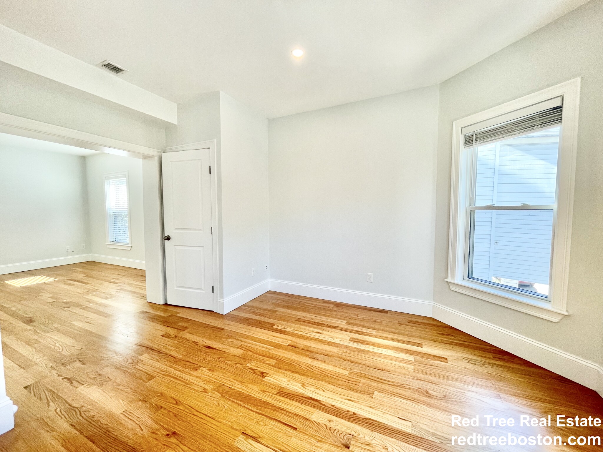 5 bed, 3 bath apartment for rent at 55 Saxton St Unit 2, Dorchester — photo 10 of 25
